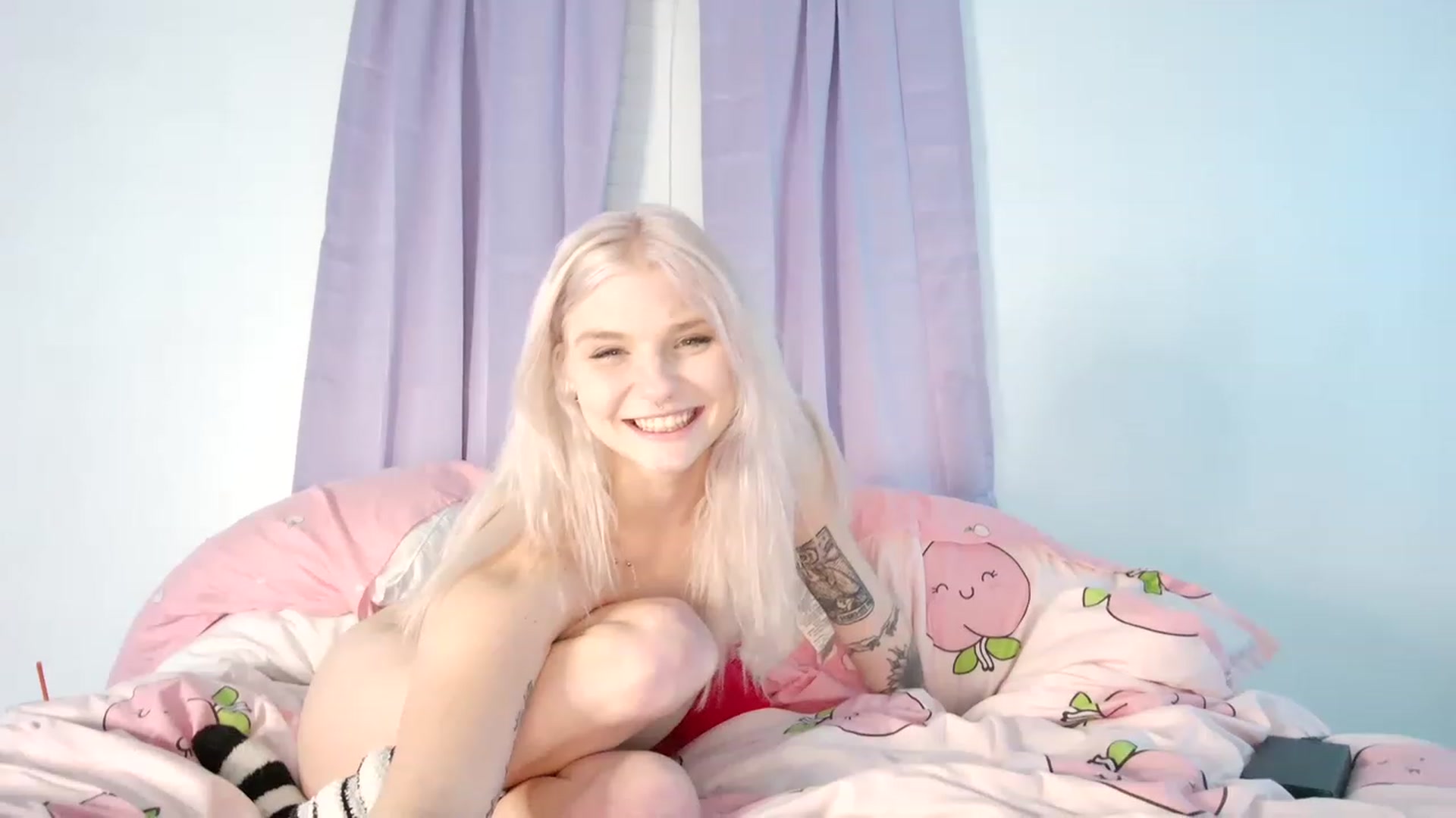Gallery image thumbnail from DuckChan0's myfreecams stream on, 02/05/2023, 02:02 image 10 of 20