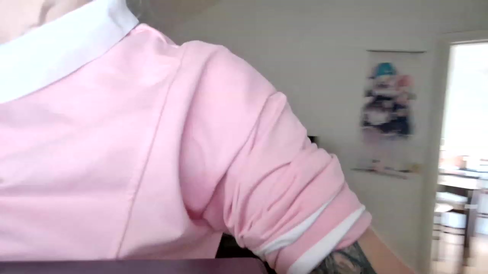 Gallery image thumbnail from DuckChan0's myfreecams stream on, 02/06/2023, 18:04 image 18 of 20