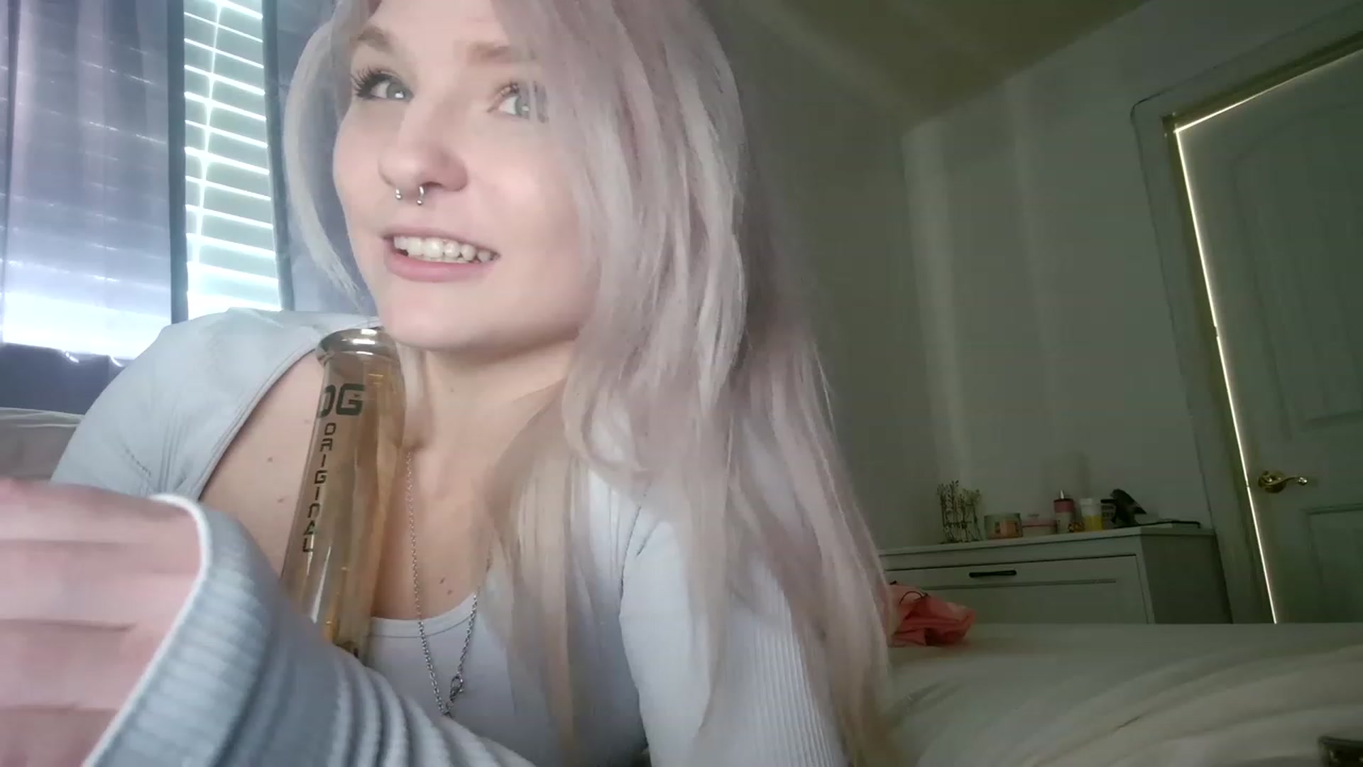 Gallery image thumbnail from DuckChan0's myfreecams stream on, 02/07/2023, 18:05 image 12 of 20