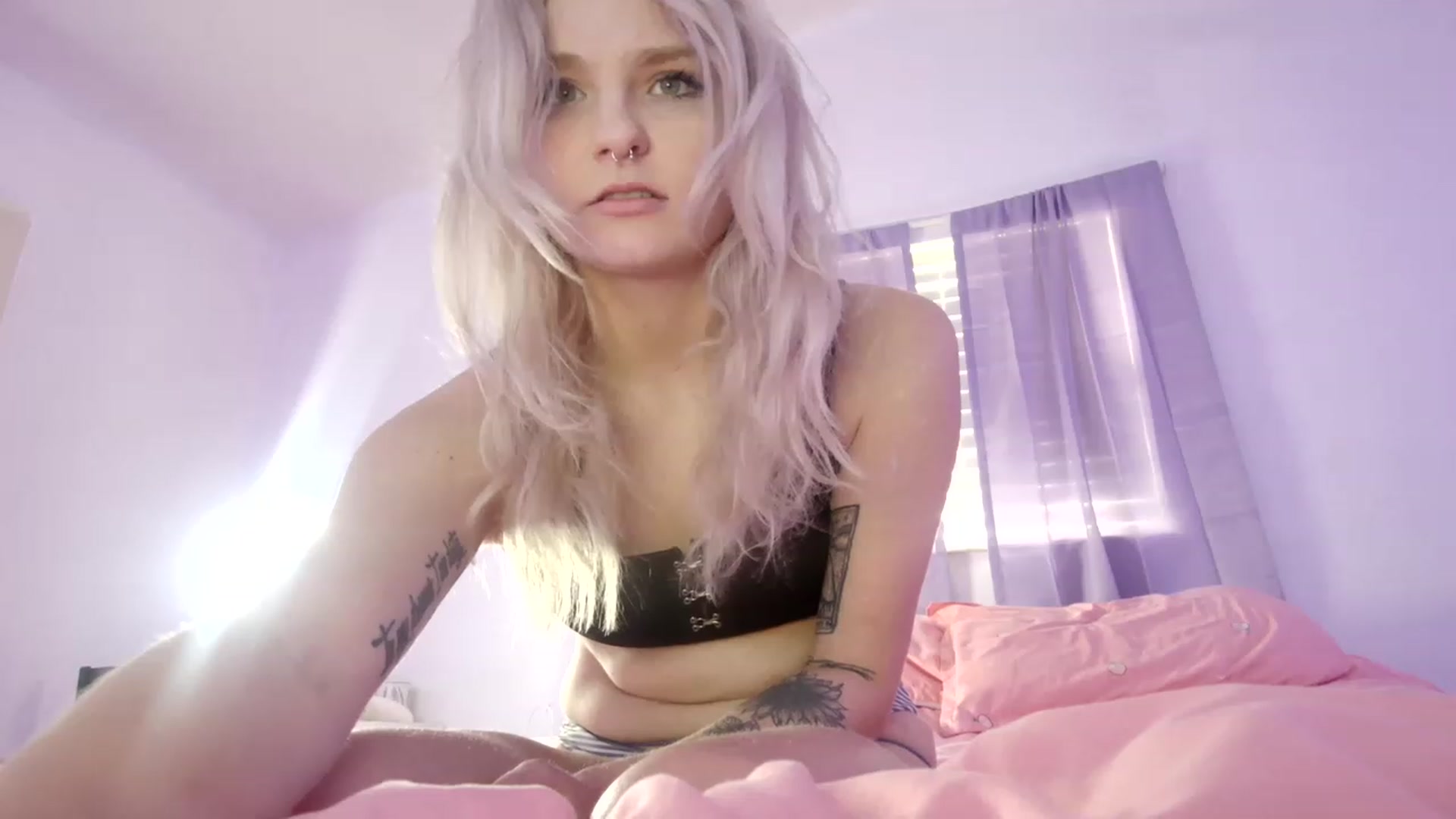Gallery image thumbnail from DuckChan0's myfreecams stream on, 02/09/2023, 16:28 image 3 of 20
