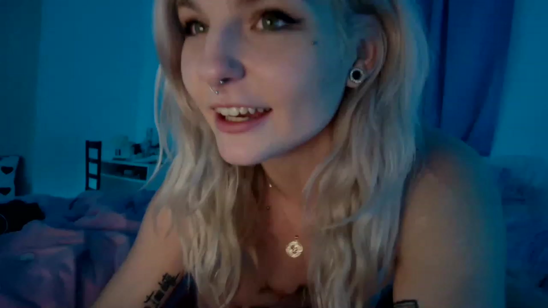 Gallery image thumbnail from DuckChan0's myfreecams stream on, 02/12/2023, 01:46 image 20 of 20