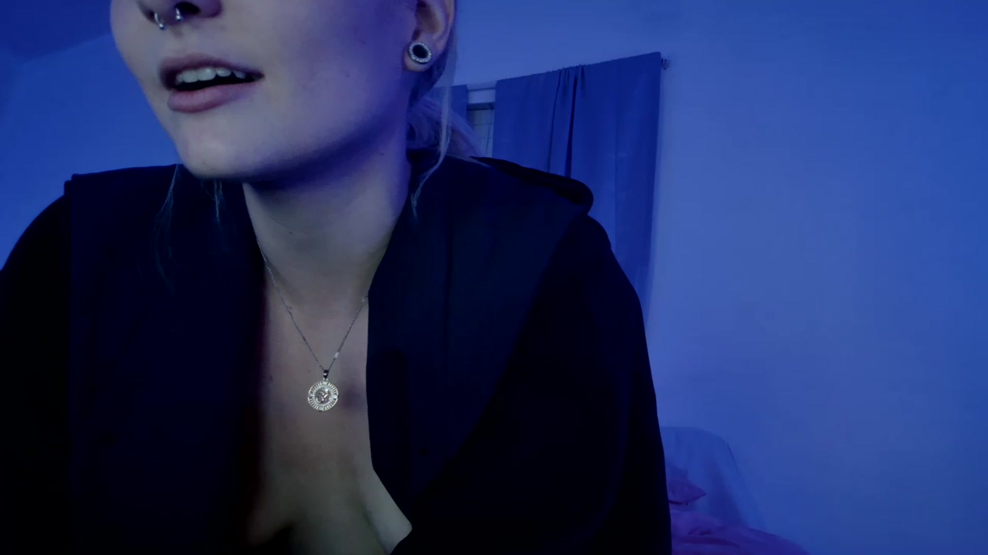 Gallery image thumbnail from DuckChan0's myfreecams stream on, 02/12/2023, 03:12 image 14 of 20