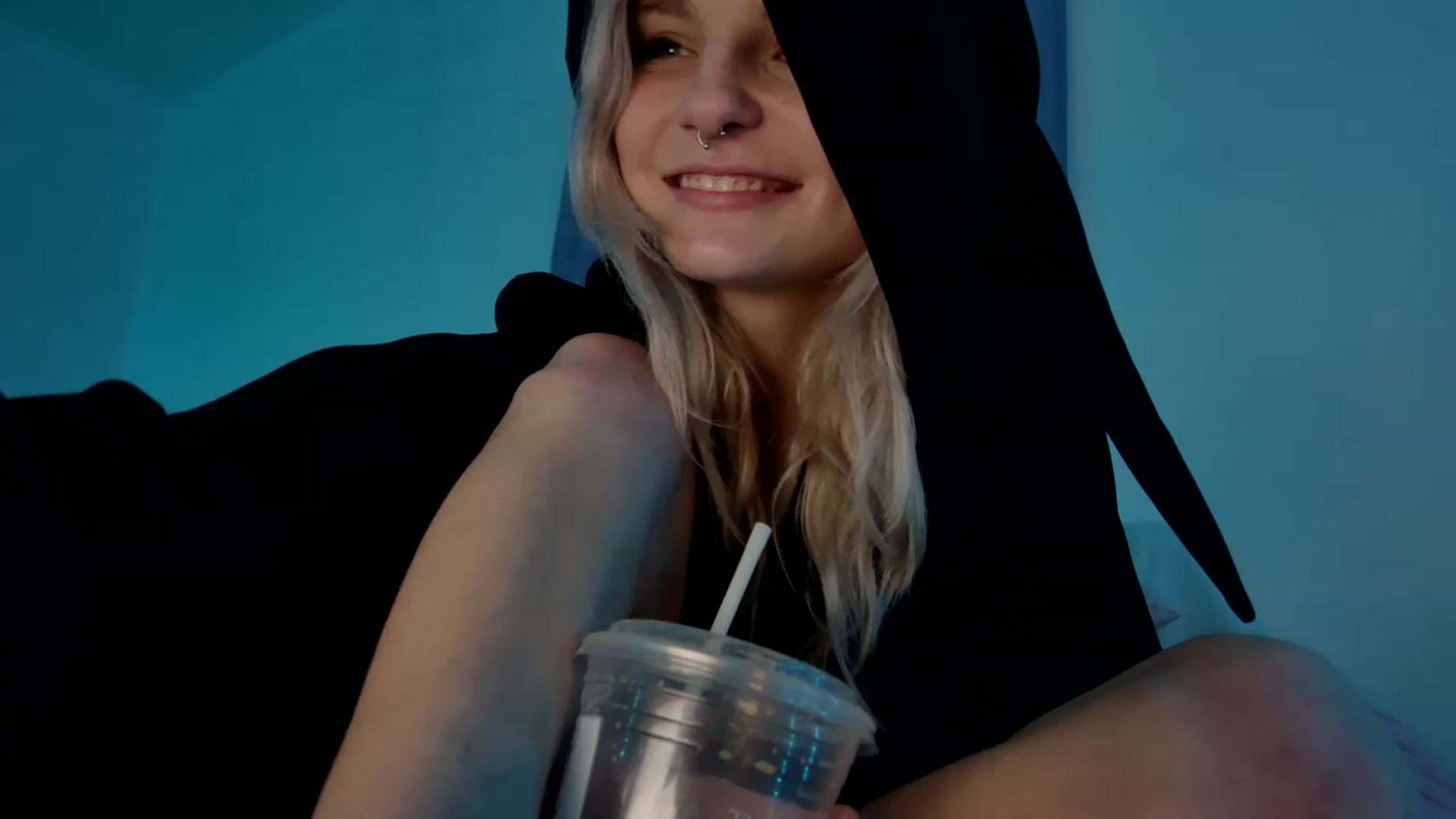 Gallery image thumbnail from DuckChan0's myfreecams stream on, 02/12/2023, 03:12 image 12 of 20