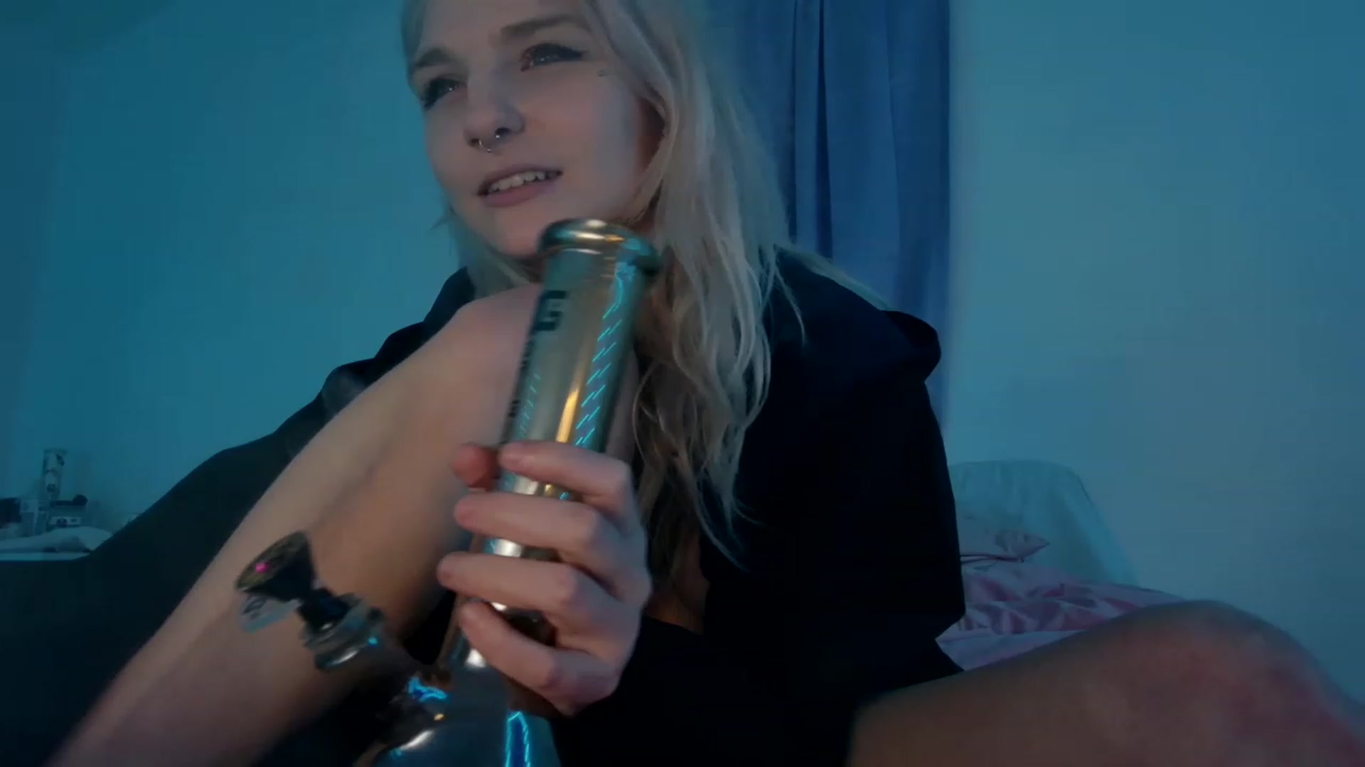 Gallery image thumbnail from DuckChan0's myfreecams stream on, 02/12/2023, 03:12 image 11 of 20