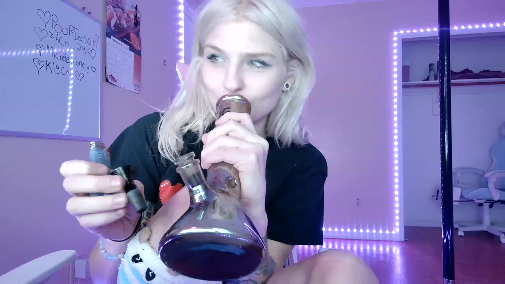 Gallery image thumbnail from DuckChan0's myfreecams stream on, 02/17/2023, 18:12 image 20 of 20