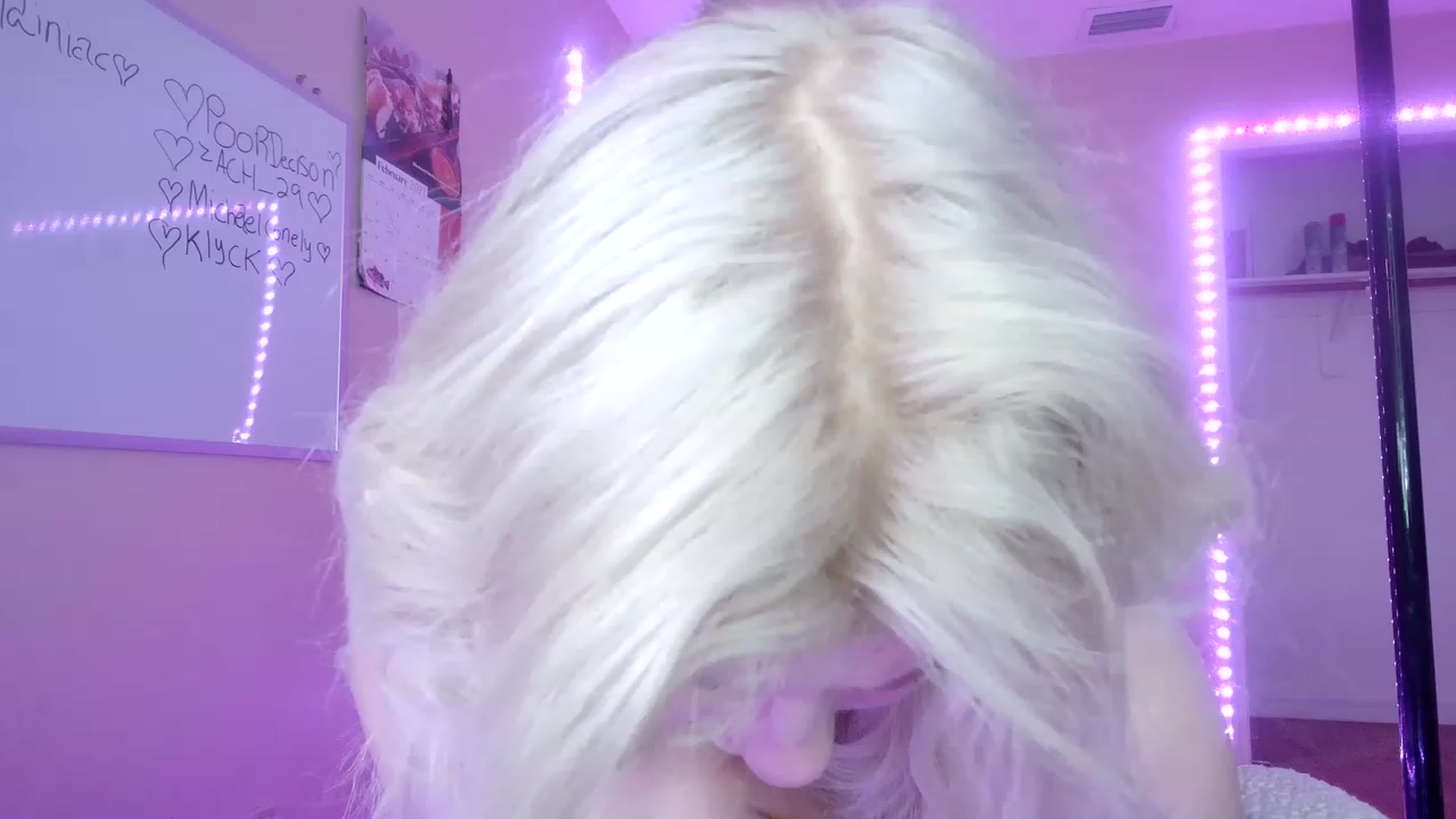 Gallery image thumbnail from DuckChan0's myfreecams stream on, 02/23/2023, 17:53 image 8 of 20