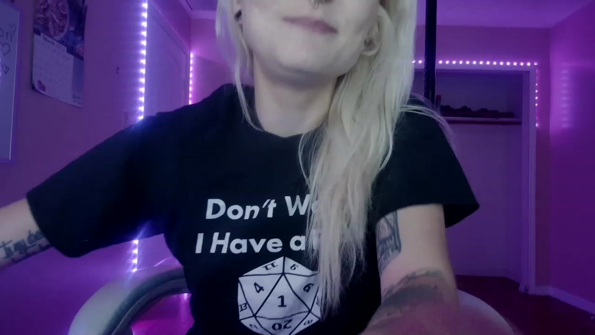 Gallery image thumbnail from DuckChan0's myfreecams stream on, 03/09/2023, 19:00 image 2 of 20