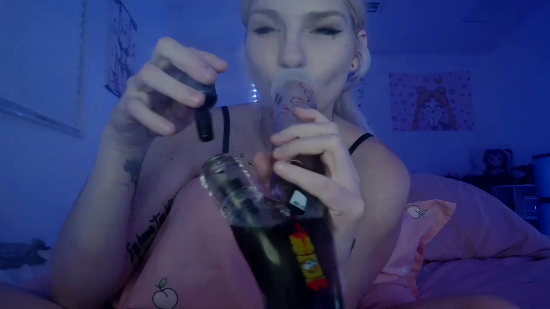Gallery image thumbnail from DuckChan0's myfreecams stream on, 03/26/2023, 24:51 image 2 of 20