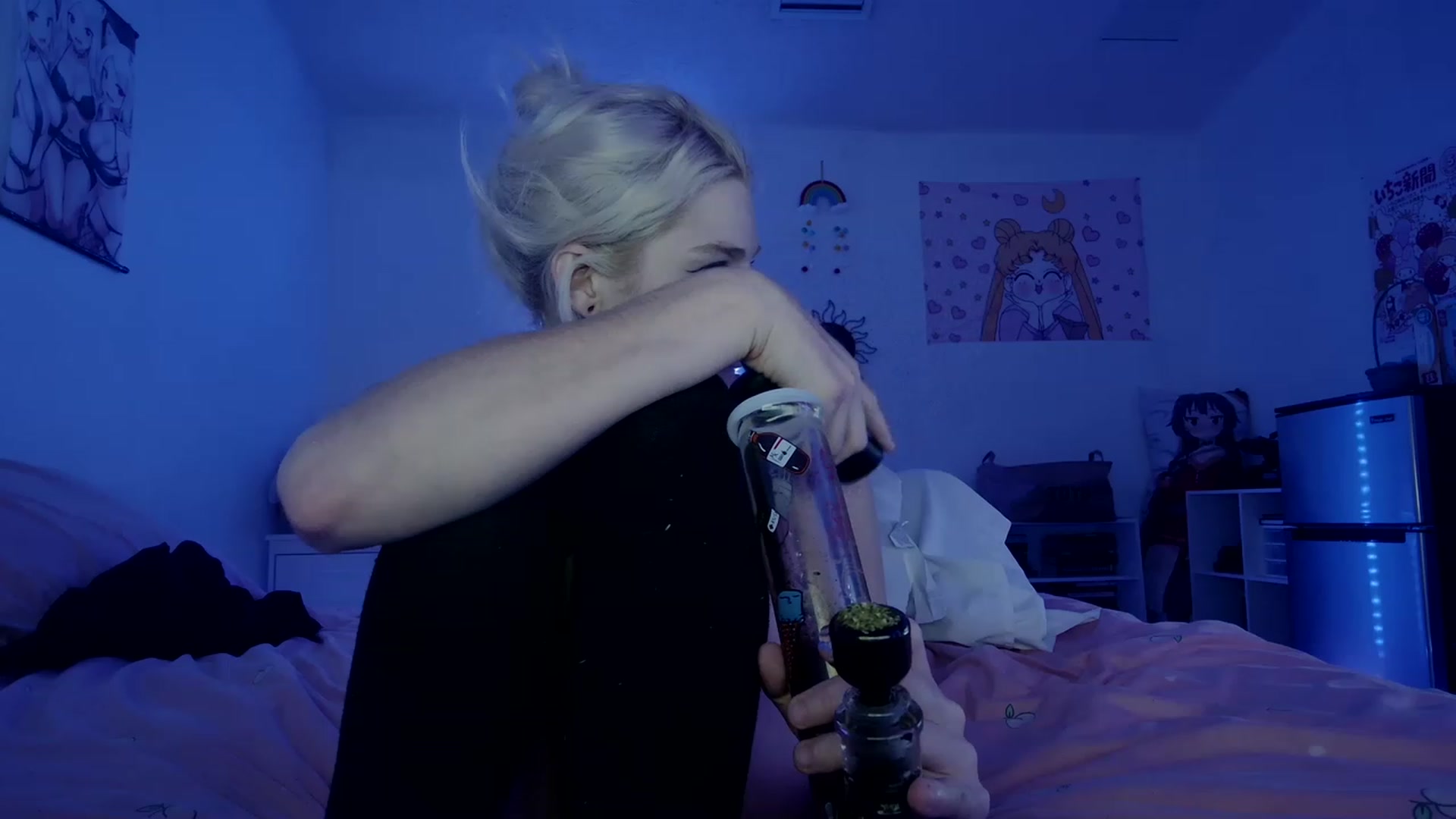 Gallery image thumbnail from DuckChan0's myfreecams stream on, 03/26/2023, 22:30 image 17 of 20