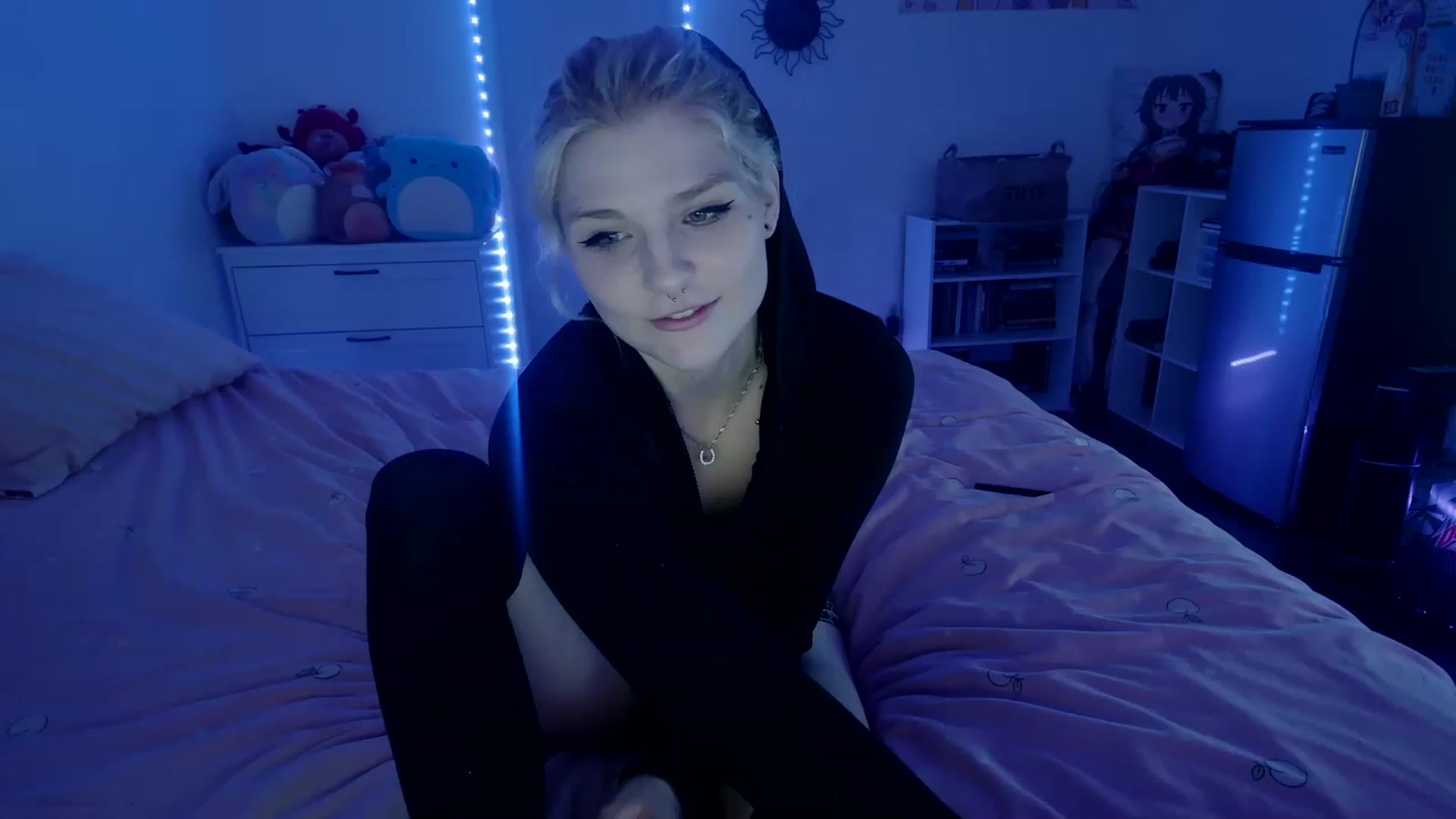 Gallery image thumbnail from DuckChan0's myfreecams stream on, 03/26/2023, 22:30 image 4 of 20