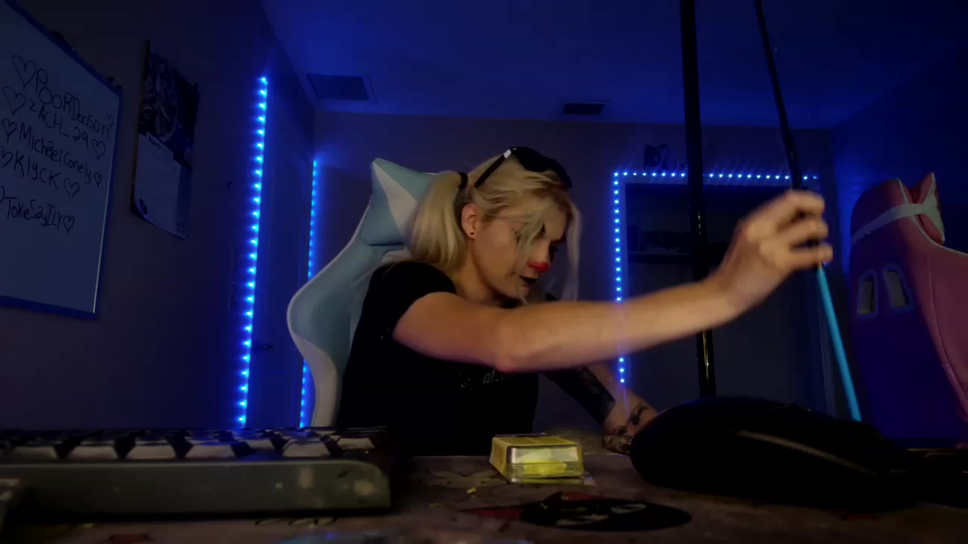 Gallery image thumbnail from DuckChan0's myfreecams stream on, 03/30/2023, 17:03 image 2 of 20