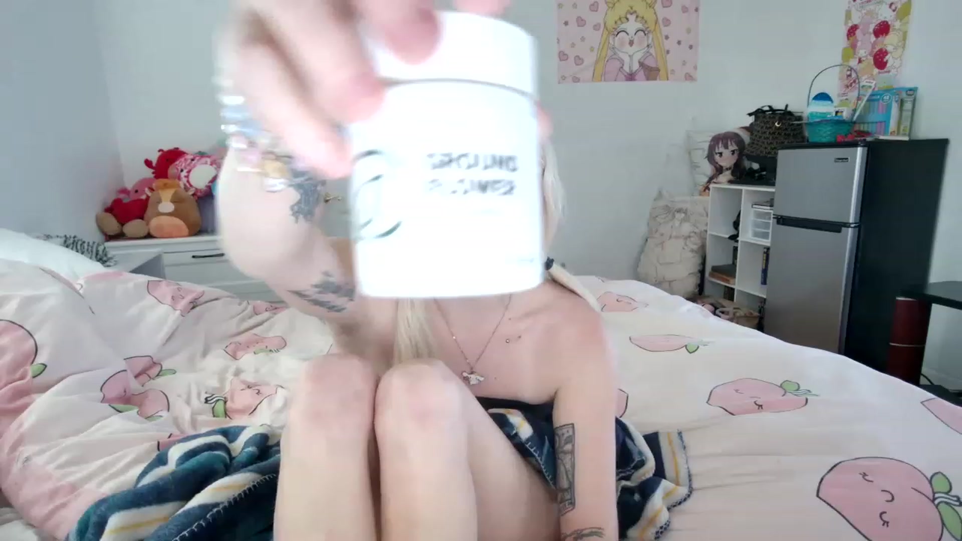 Gallery image thumbnail from DuckChan0's myfreecams stream on, 04/07/2023, 16:05 image 1 of 20