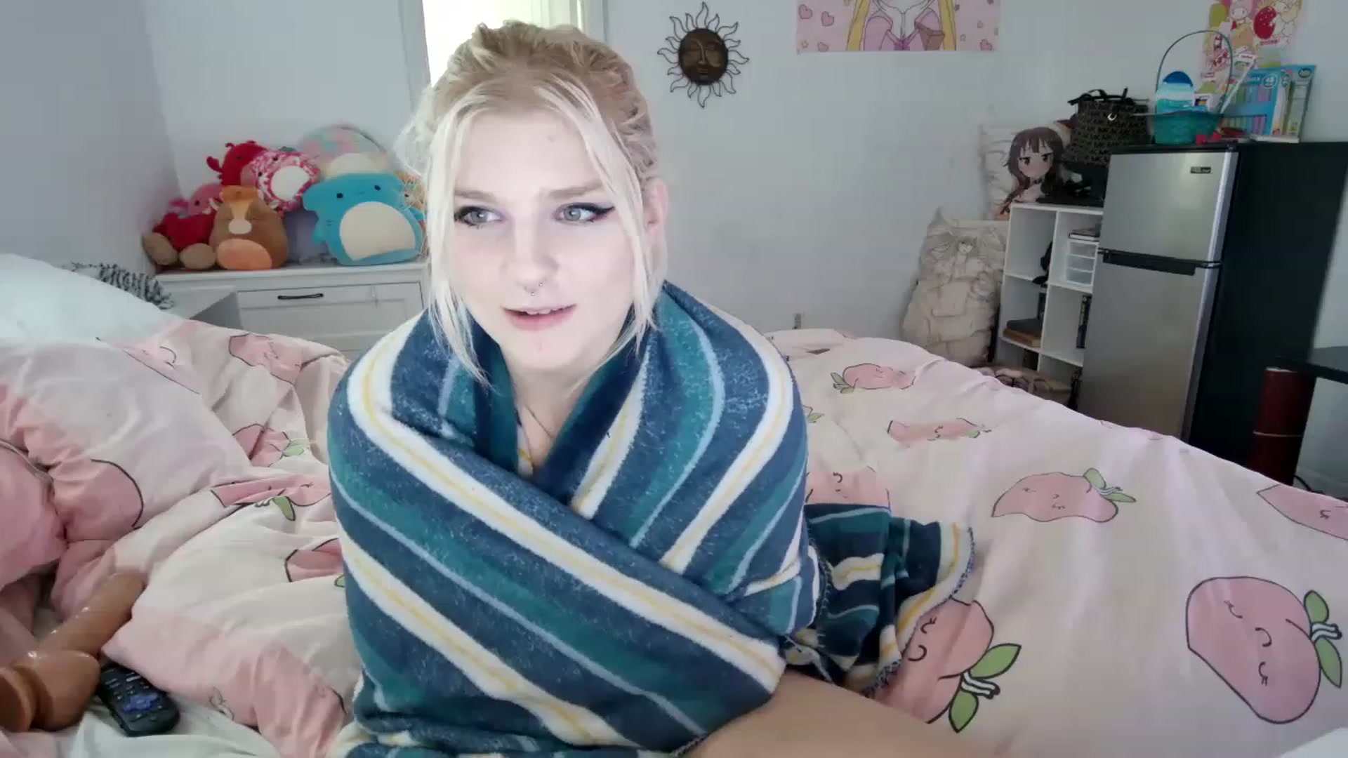 Gallery image thumbnail from DuckChan0's myfreecams stream on, 04/07/2023, 17:29 image 1 of 20