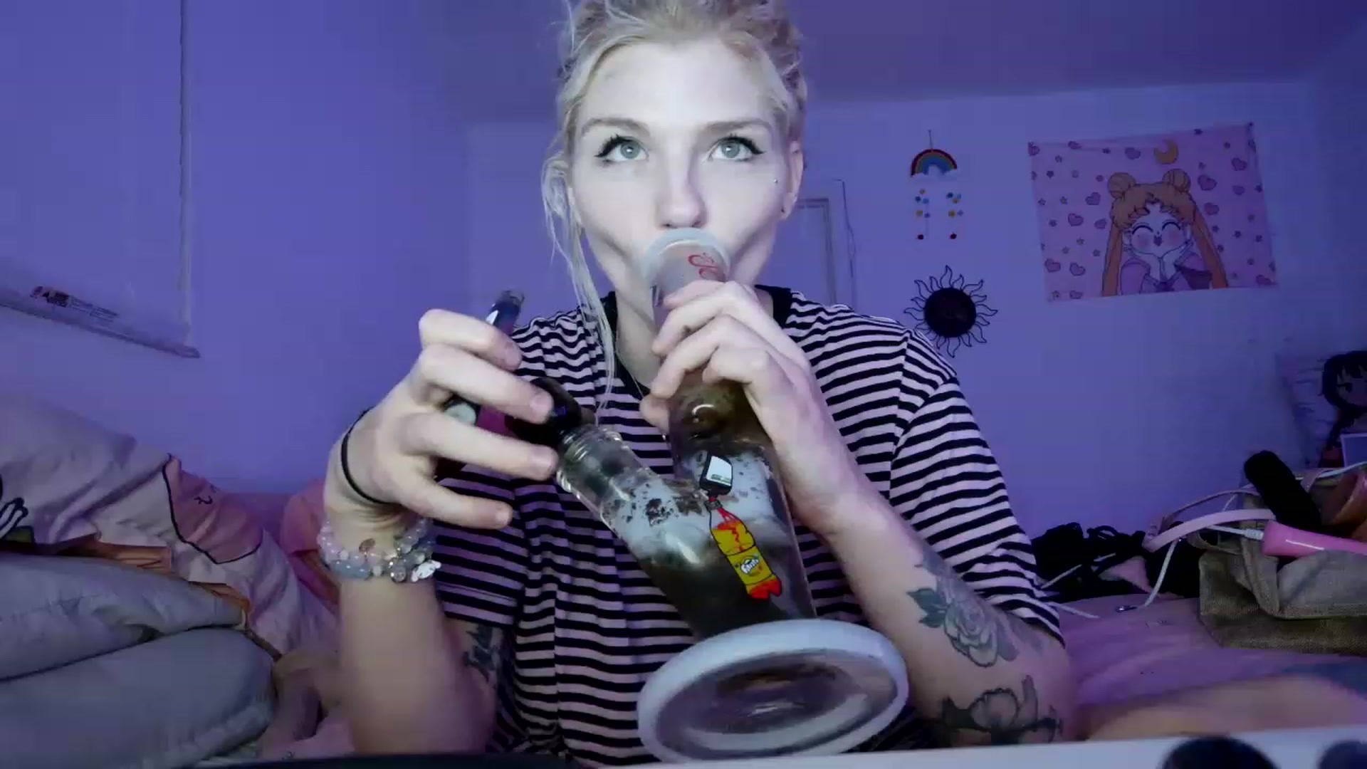 Gallery image thumbnail from DuckChan0's myfreecams stream on, 04/09/2023, 01:02 image 7 of 20