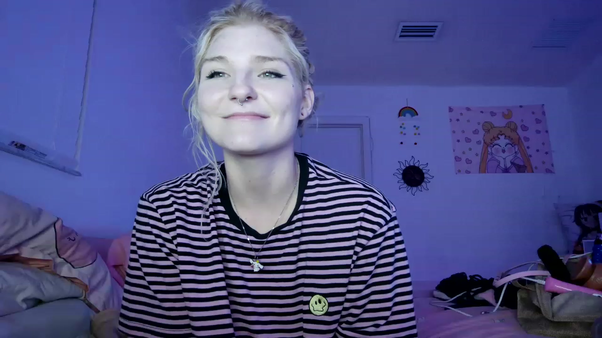 Gallery image thumbnail from DuckChan0's myfreecams stream on, 04/09/2023, 01:02 image 11 of 20