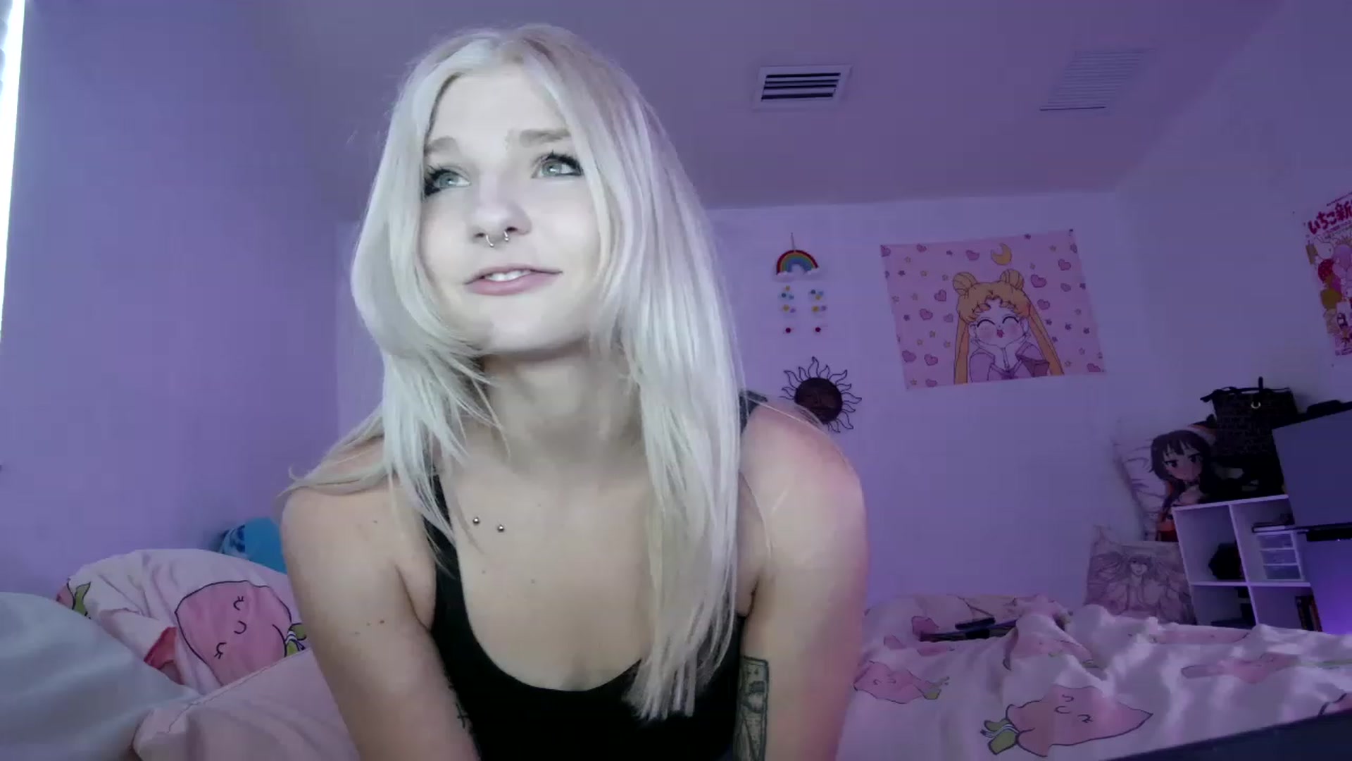 Gallery image thumbnail from DuckChan0's myfreecams stream on, 04/12/2023, 20:15 image 5 of 20