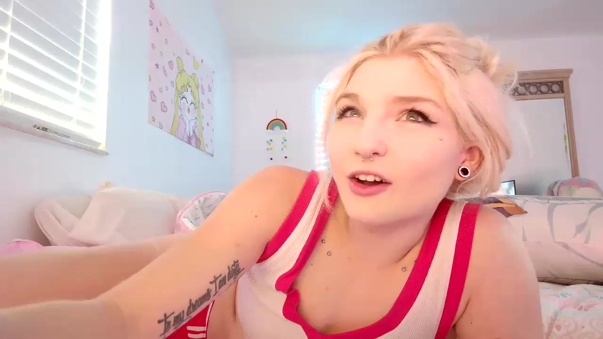 Gallery image thumbnail from DuckChan0's myfreecams stream on, 05/12/2023, 17:44 image 7 of 20