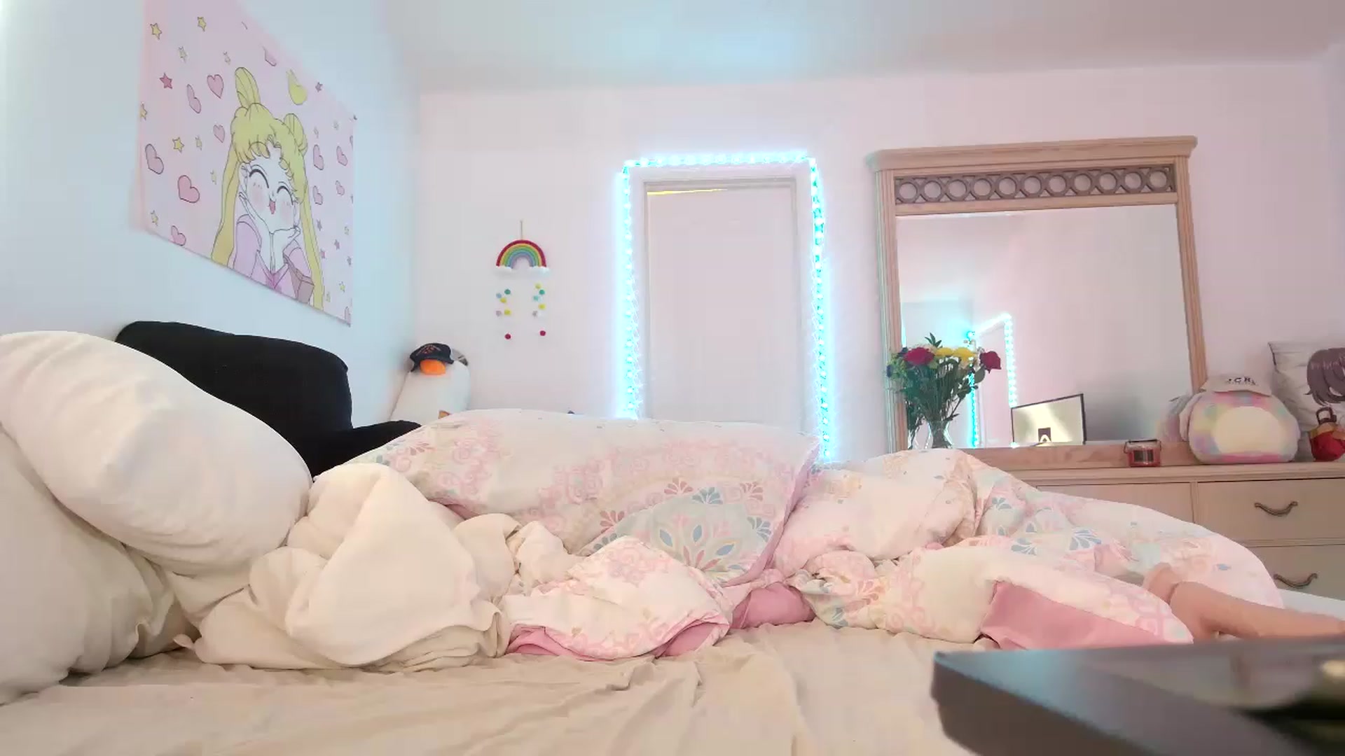 Gallery image thumbnail from DuckChan0's myfreecams stream on, 05/16/2023, 17:52 image 2 of 20
