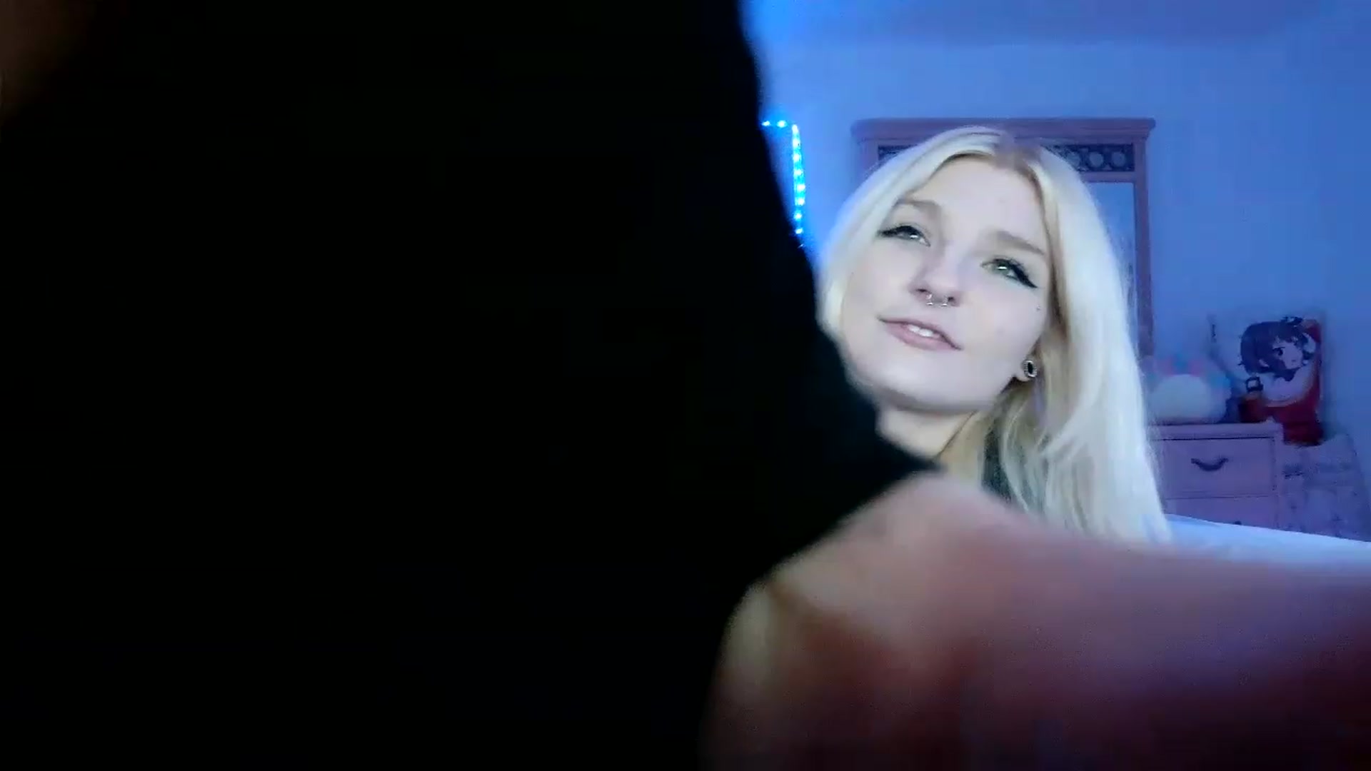 Gallery image thumbnail from DuckChan0's myfreecams stream on, 06/02/2023, 19:50 image 7 of 20