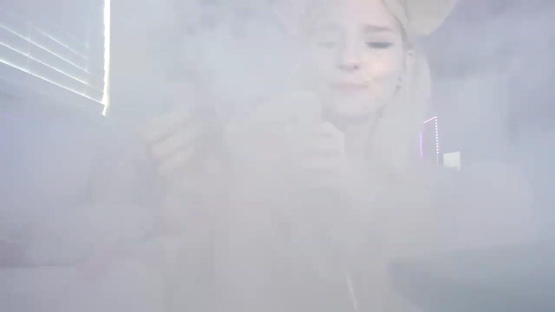 Gallery image thumbnail from DuckChan0's myfreecams stream on, 06/05/2023, 18:06 image 20 of 20