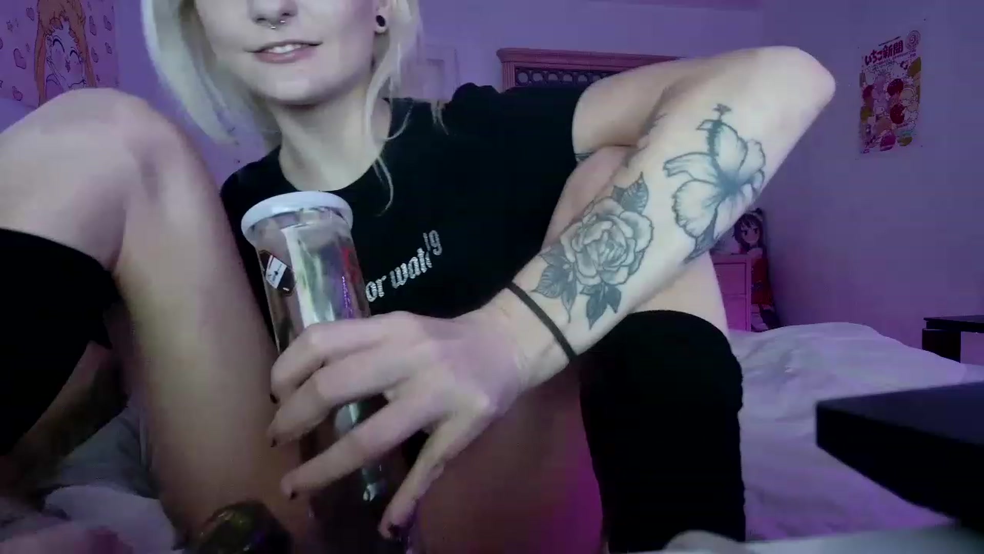 Gallery image thumbnail from DuckChan0's myfreecams stream on, 06/13/2023, 18:46 image 5 of 20