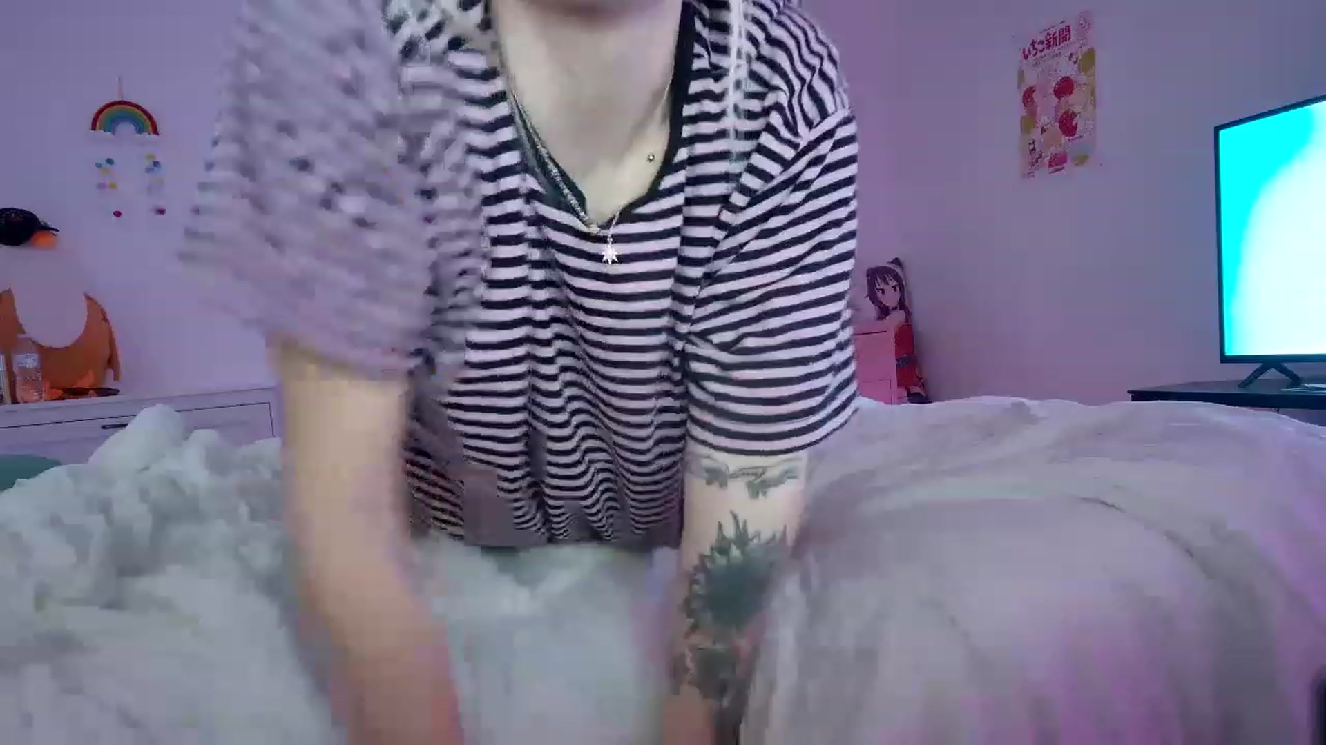 Gallery image thumbnail from DuckChan0's myfreecams stream on, 06/14/2023, 17:17 image 12 of 20
