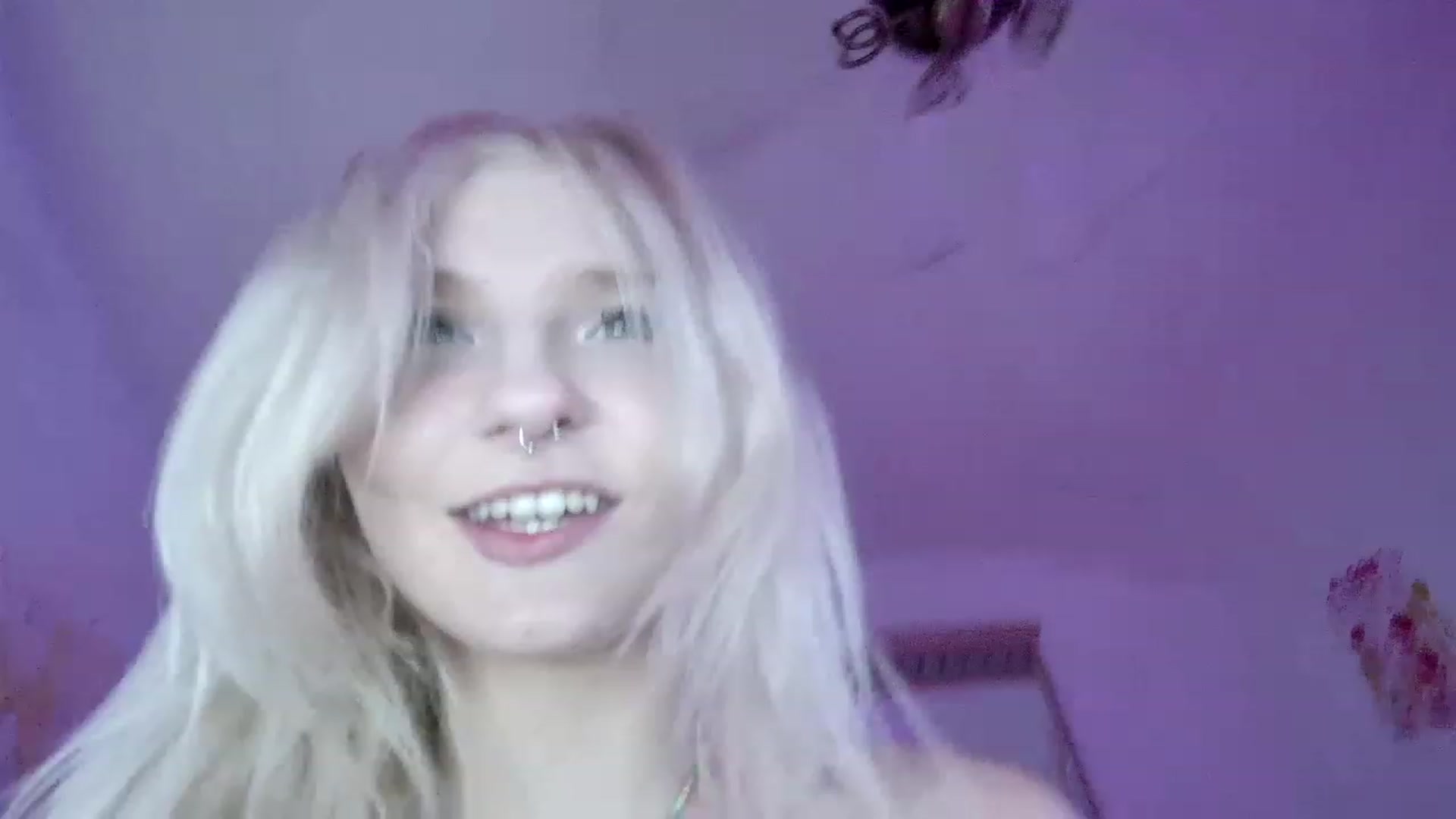Gallery image thumbnail from DuckChan0's myfreecams stream on, 06/24/2023, 22:17 image 18 of 20