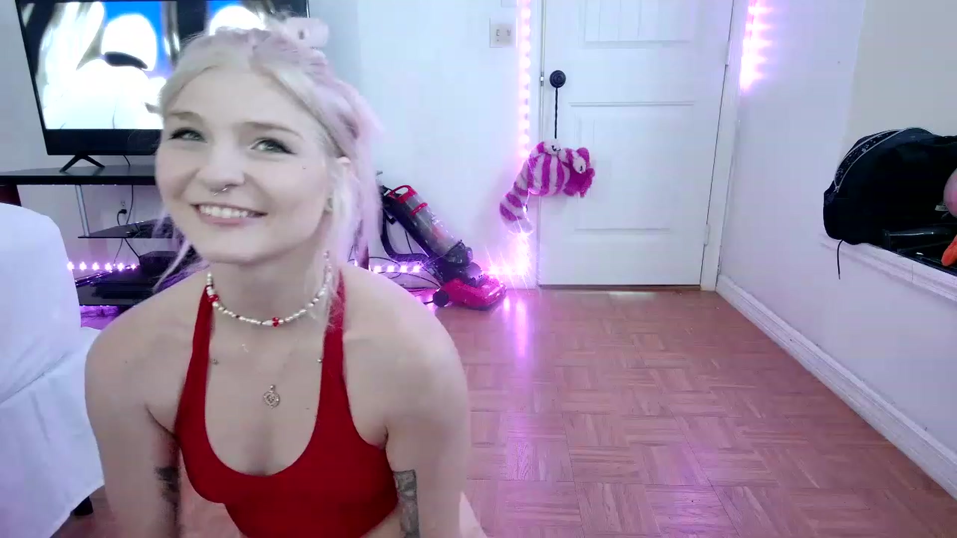 Gallery image thumbnail from DuckChan0's myfreecams stream on, 06/27/2023, 15:45 image 9 of 20