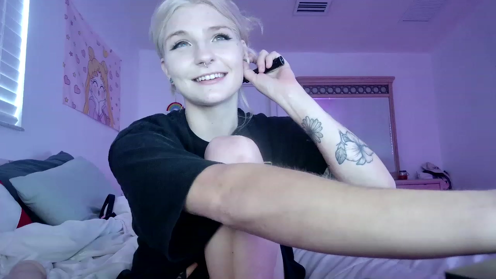 Gallery image thumbnail from DuckChan0's myfreecams stream on, 07/01/2023, 23:53 image 8 of 20