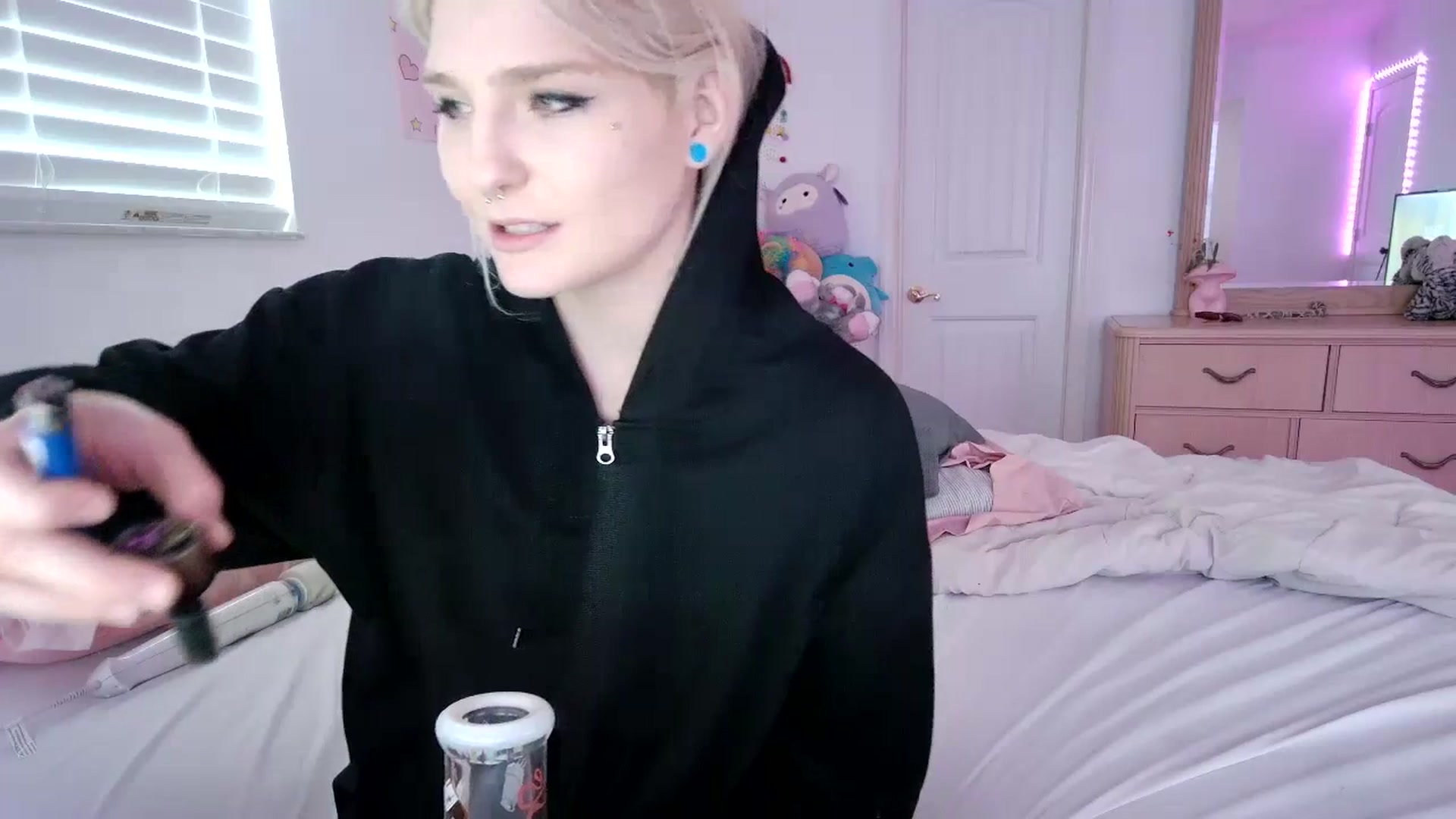 Gallery image thumbnail from DuckChan0's myfreecams stream on, 07/07/2023, 18:44 image 5 of 20