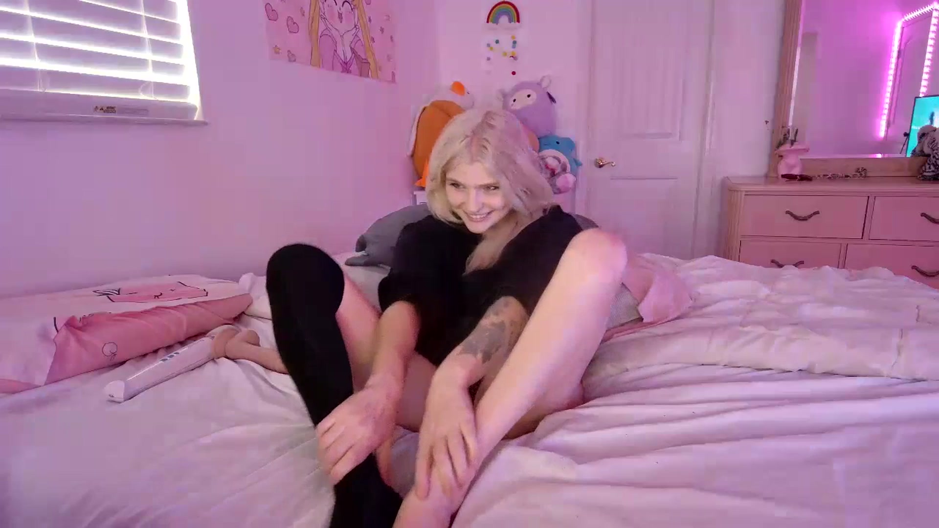 Gallery image thumbnail from DuckChan0's myfreecams stream on, 07/07/2023, 19:35 image 12 of 20