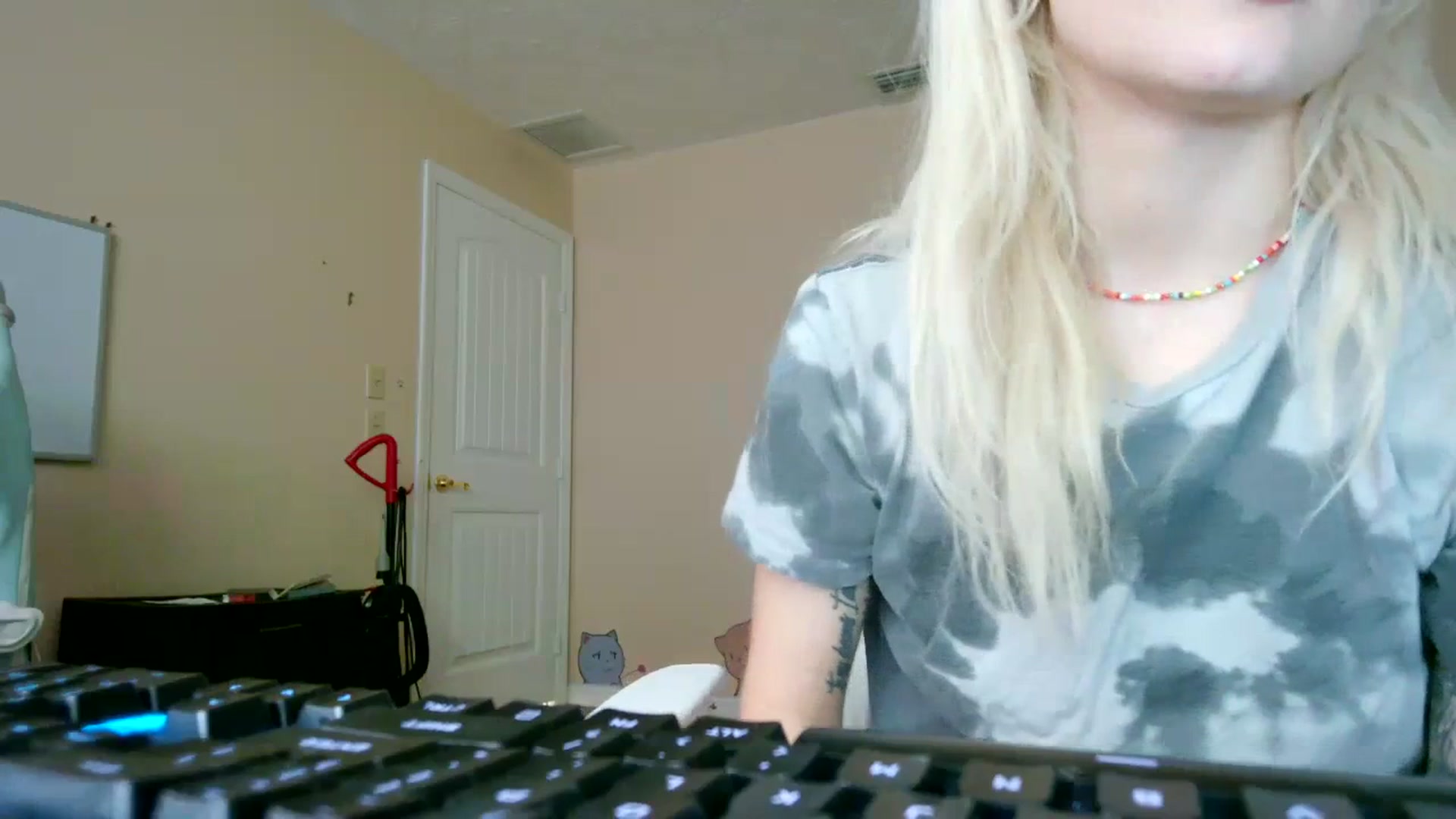 Gallery image thumbnail from DuckChan0's myfreecams stream on, 07/13/2023, 16:06 image 12 of 20