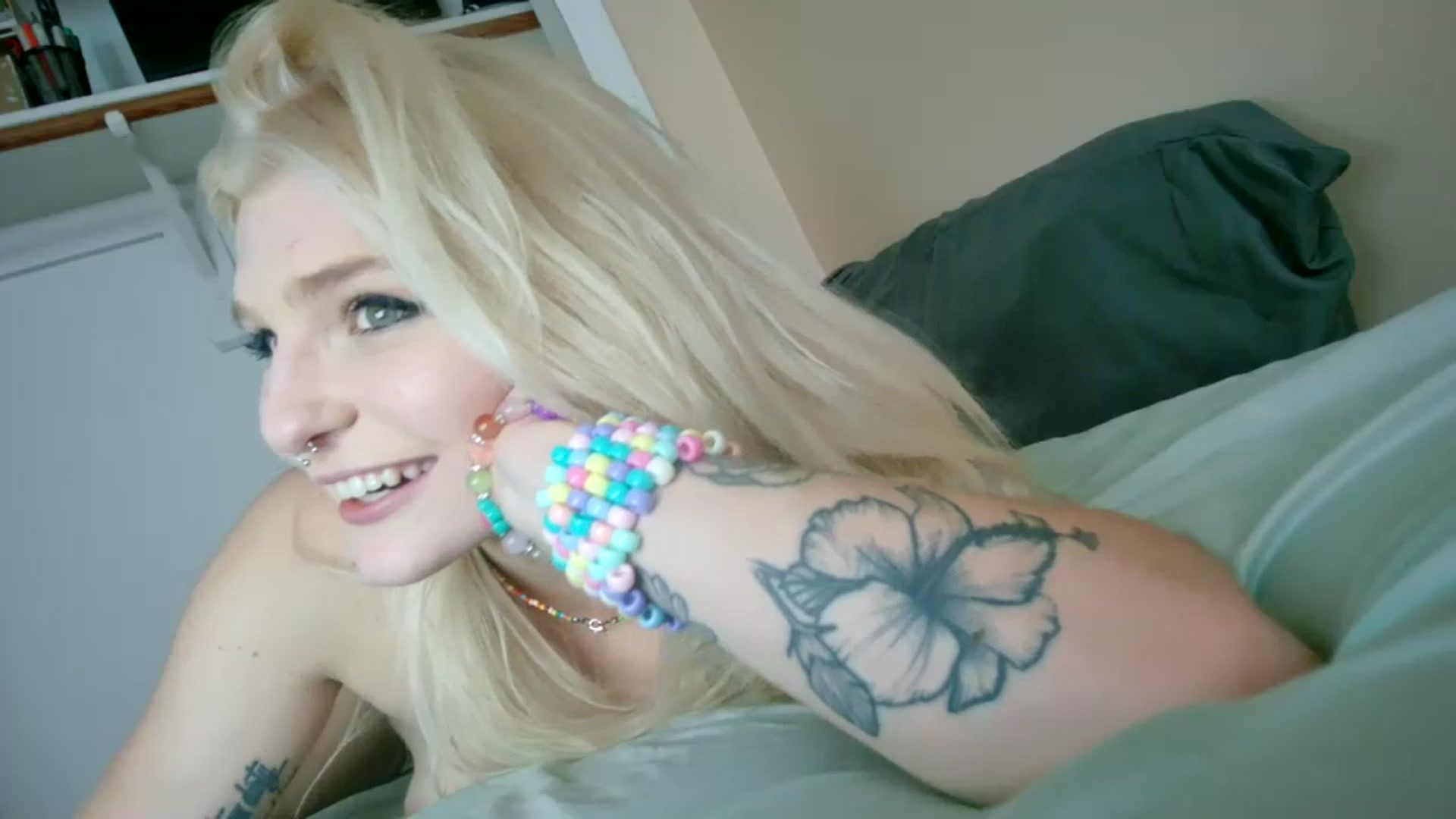 Gallery image thumbnail from DuckChan0's myfreecams stream on, 07/14/2023, 18:40 image 1 of 20