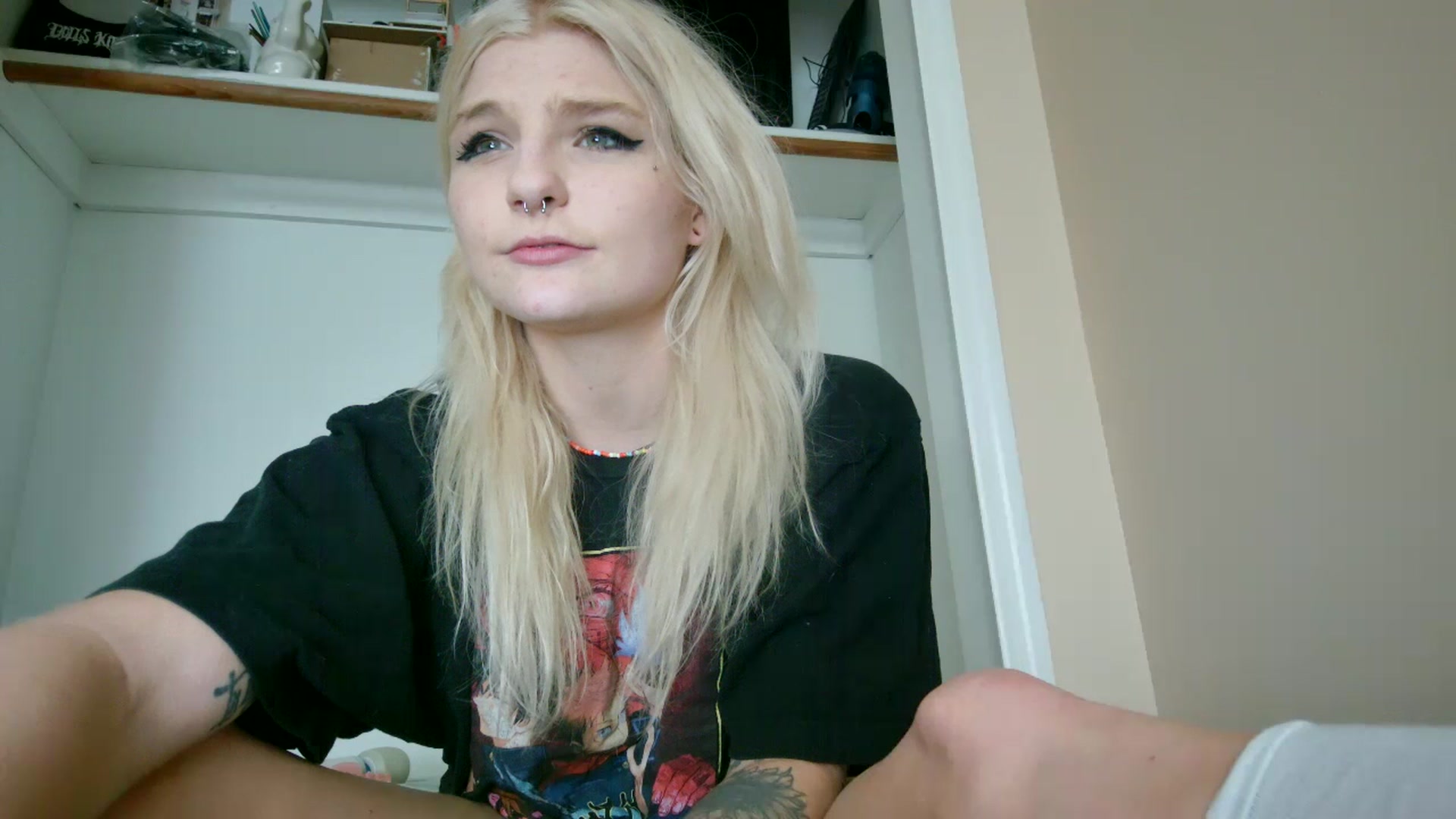 Gallery image thumbnail from DuckChan0's myfreecams stream on, 07/14/2023, 19:17 image 5 of 20