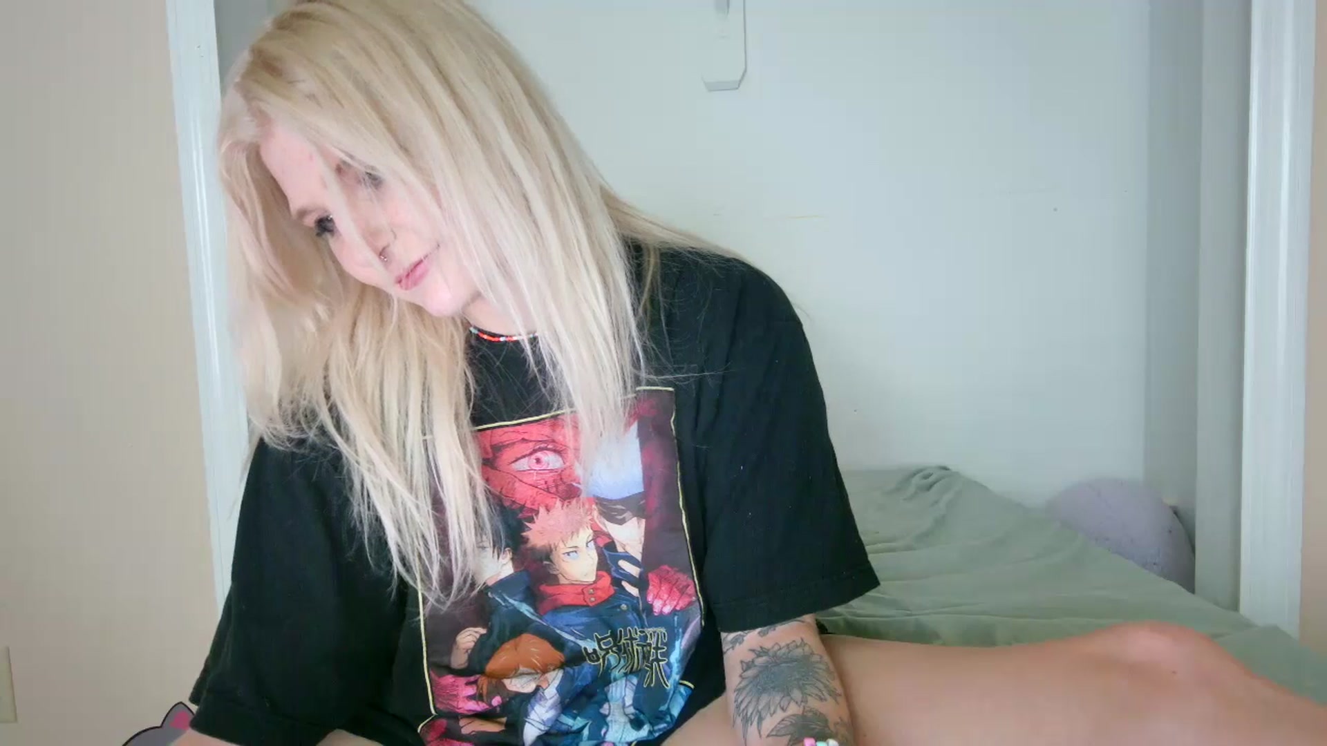 Gallery image thumbnail from DuckChan0's myfreecams stream on, 07/14/2023, 19:17 image 17 of 20