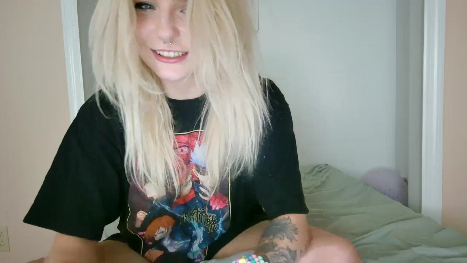Gallery image thumbnail from DuckChan0's myfreecams stream on, 07/14/2023, 19:17 image 11 of 20