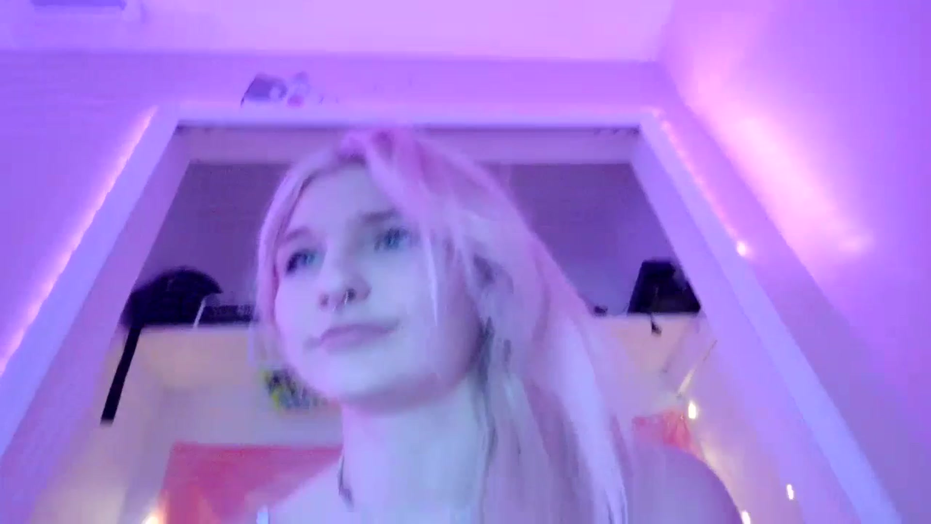 Gallery image thumbnail from DuckChan0's myfreecams stream on, 07/19/2023, 17:12 image 20 of 20