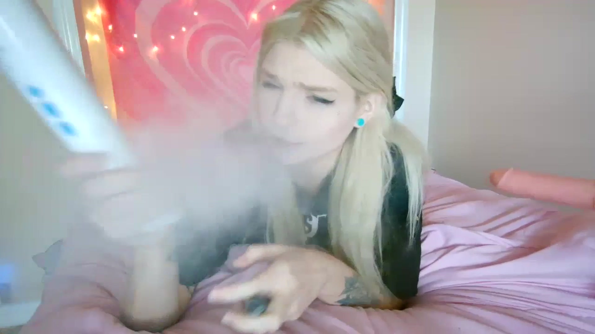 Gallery image thumbnail from DuckChan0's myfreecams stream on, 07/21/2023, 16:24 image 10 of 20