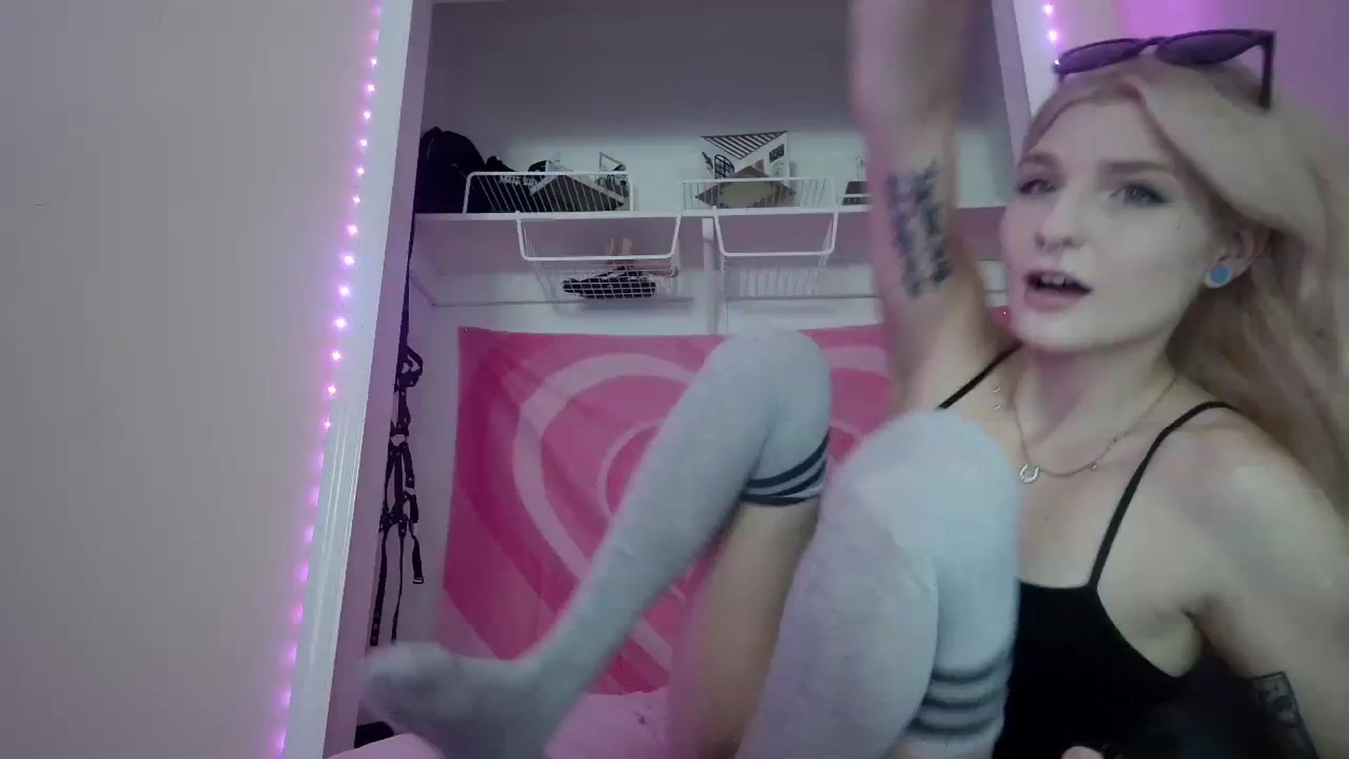 Gallery image thumbnail from DuckChan0's myfreecams stream on, 07/28/2023, 15:24 image 2 of 20