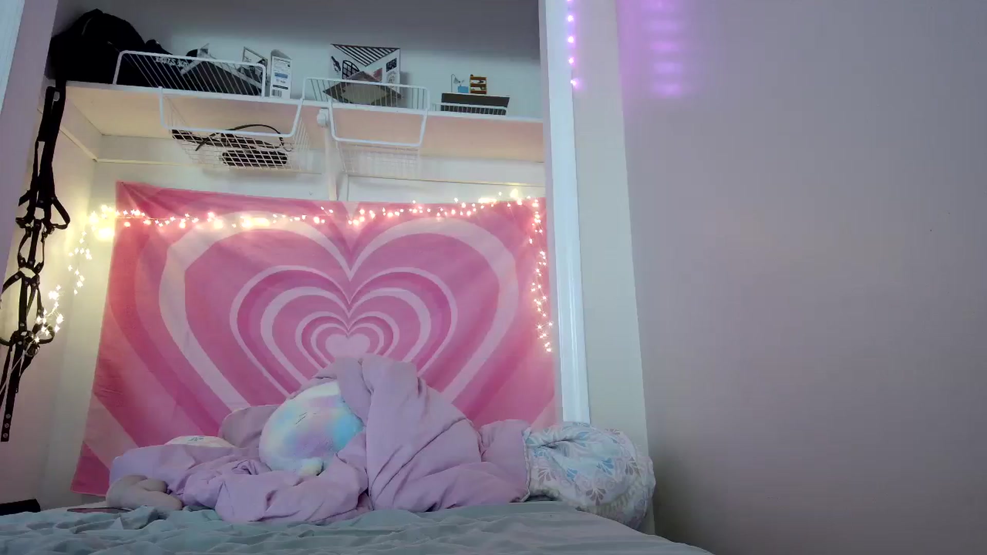 Gallery image thumbnail from DuckChan0's myfreecams stream on, 07/31/2023, 16:51 image 4 of 20