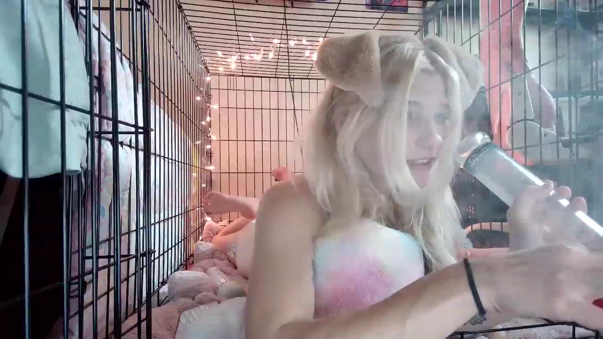 Gallery image thumbnail from DuckChan0's myfreecams stream on, 08/14/2023, 16:07 image 6 of 20