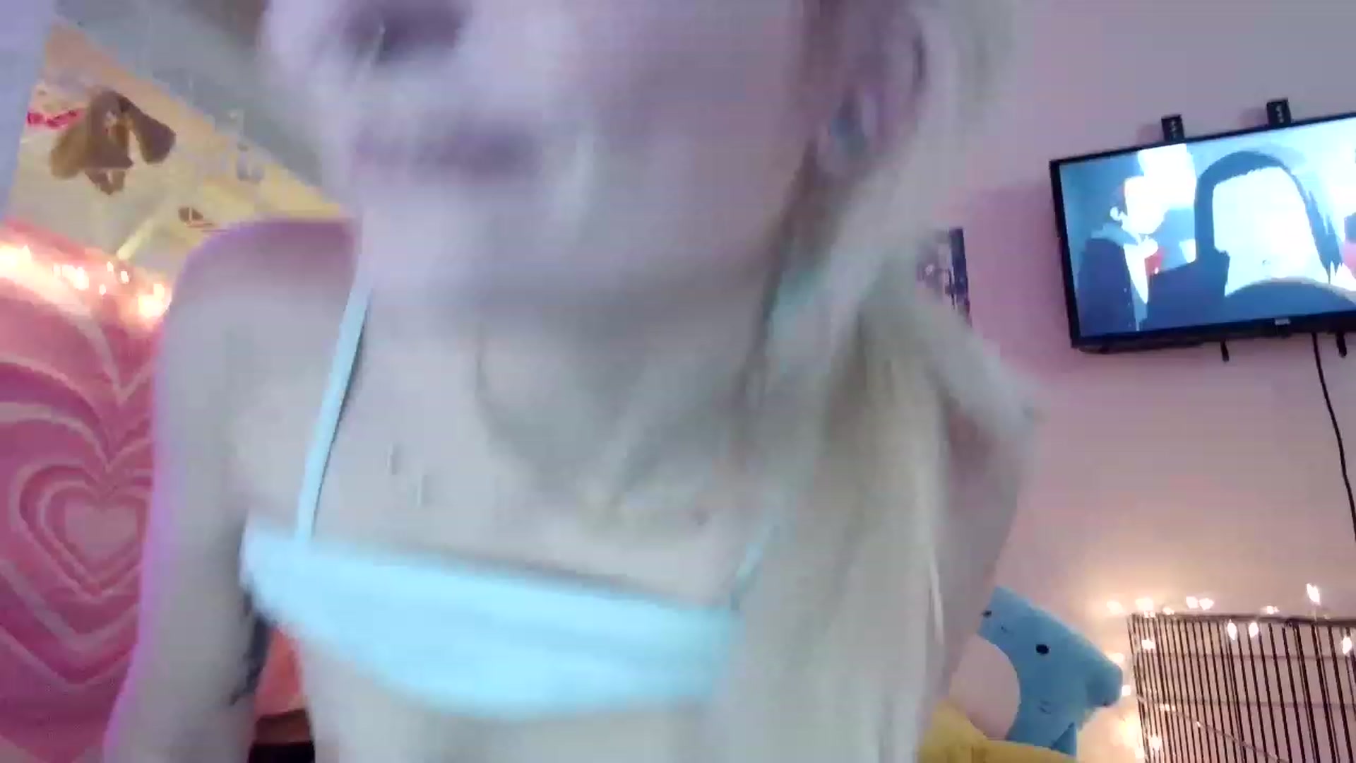 Gallery image thumbnail from DuckChan0's myfreecams stream on, 08/16/2023, 17:33 image 1 of 20