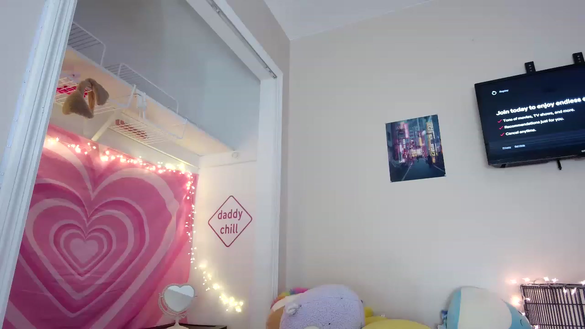 Gallery image thumbnail from DuckChan0's myfreecams stream on, 08/17/2023, 16:50 image 13 of 20