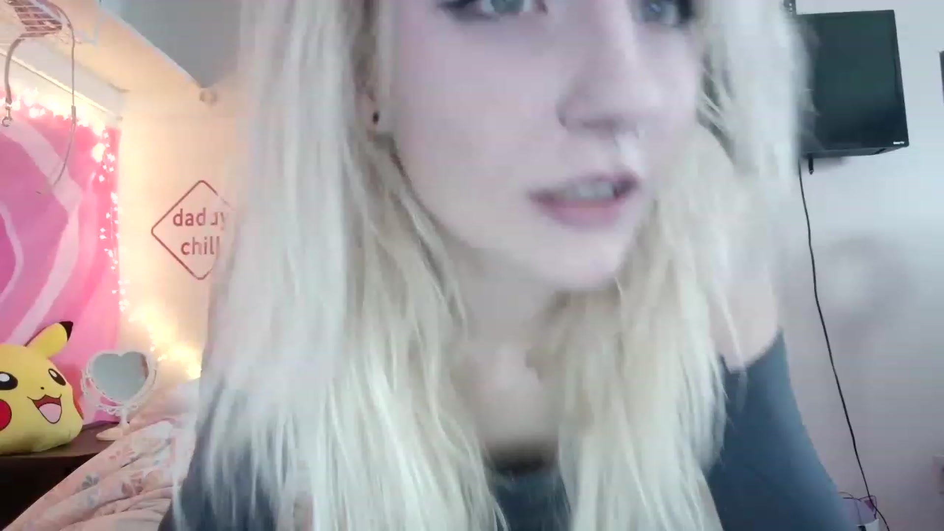 Gallery image thumbnail from DuckChan0's myfreecams stream on, 08/24/2023, 17:34 image 4 of 20