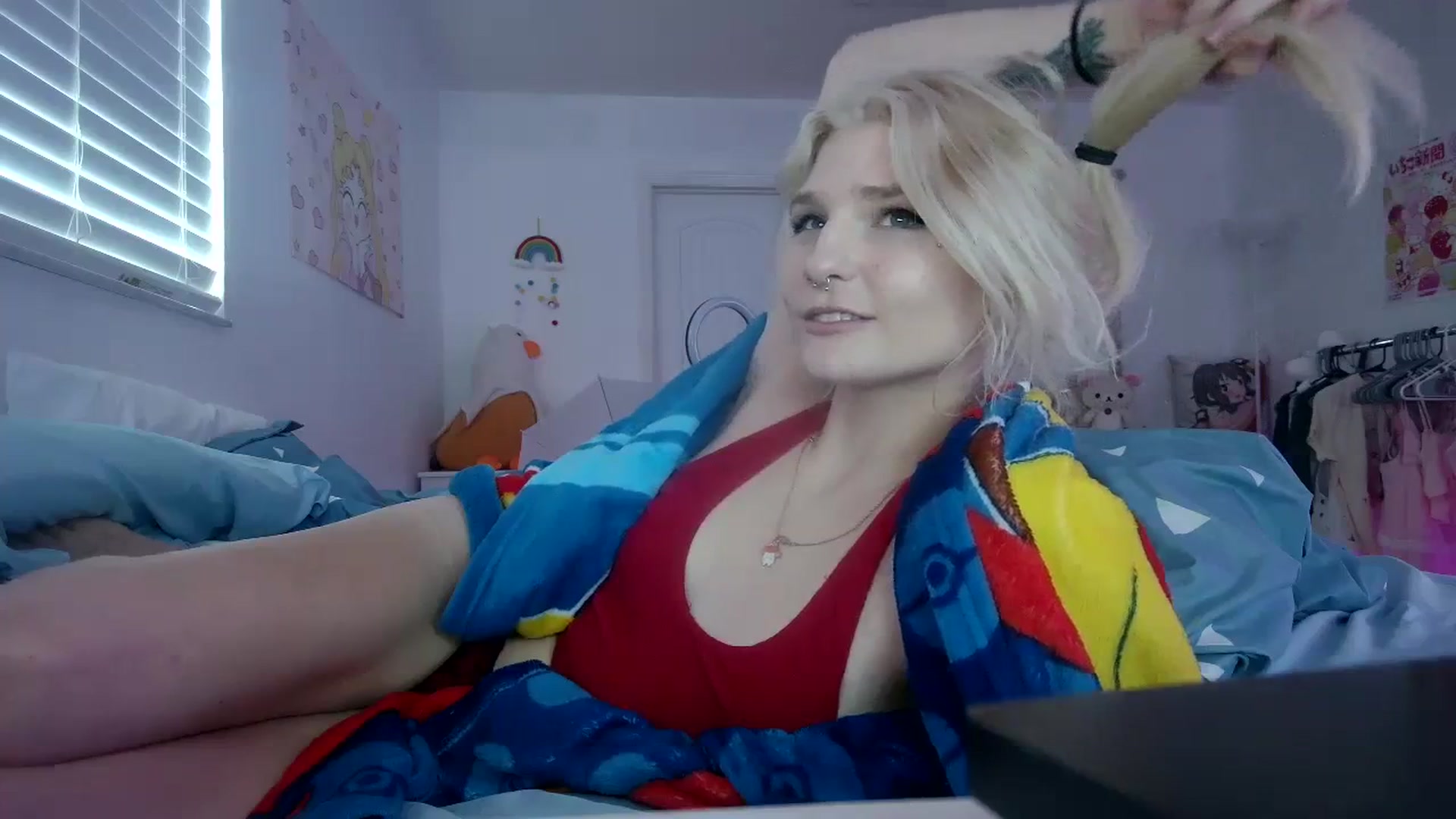 Gallery image thumbnail from DuckChan0's myfreecams stream on, 08/31/2023, 18:12 image 14 of 20