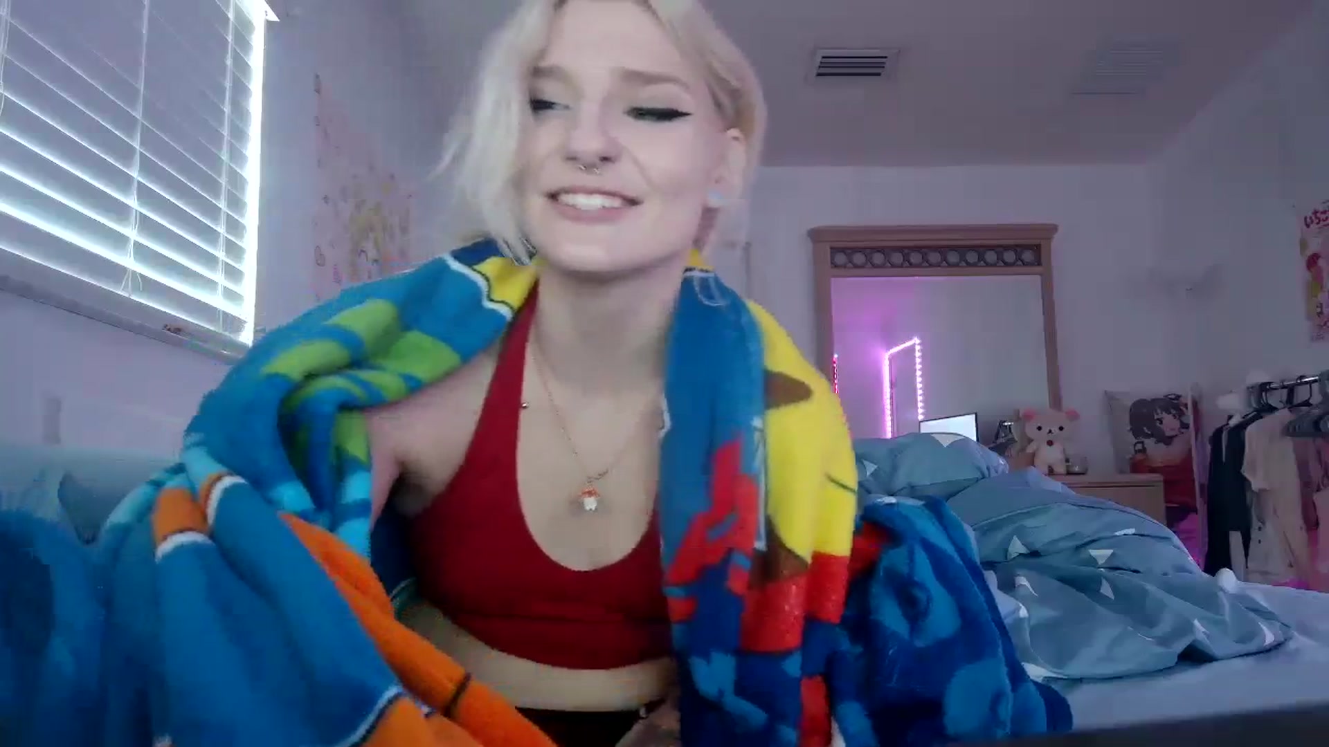 Gallery image thumbnail from DuckChan0's myfreecams stream on, 08/31/2023, 18:12 image 8 of 20