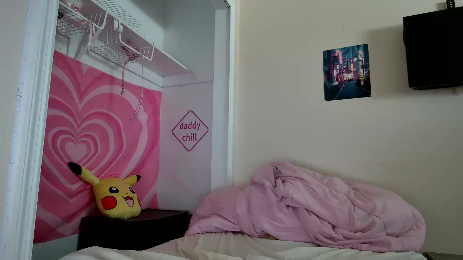 Gallery image thumbnail from DuckChan0's myfreecams stream on, 09/06/2023, 16:27 image 8 of 20