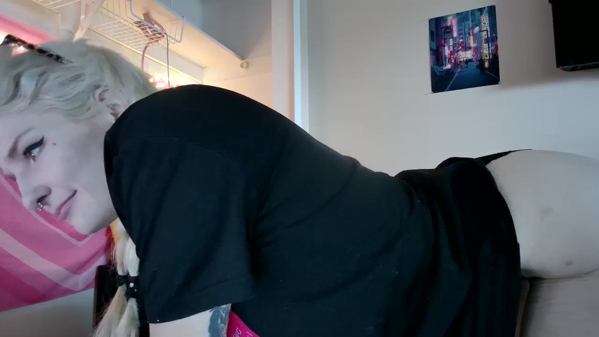 Gallery image thumbnail from DuckChan0's myfreecams stream on, 09/07/2023, 17:42 image 8 of 20