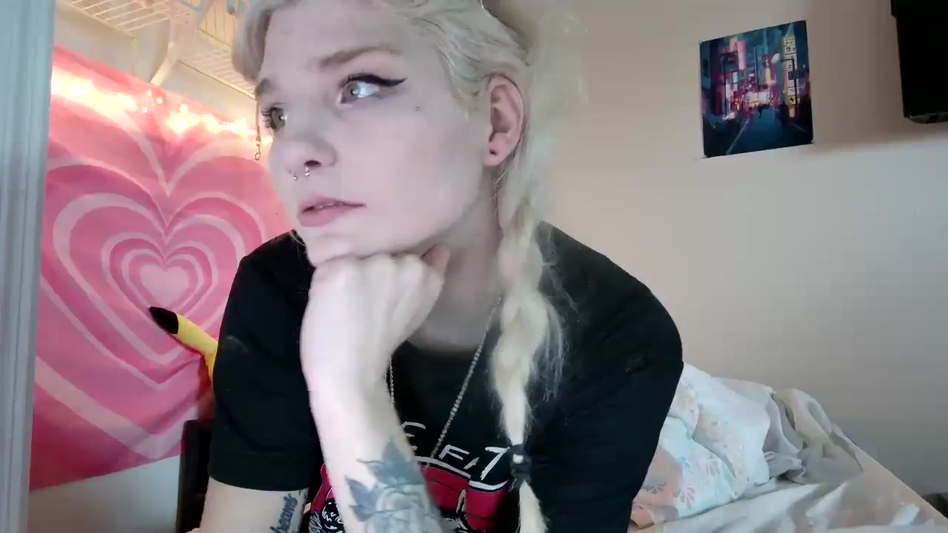 Gallery image thumbnail from DuckChan0's myfreecams stream on, 09/07/2023, 17:42 image 7 of 20