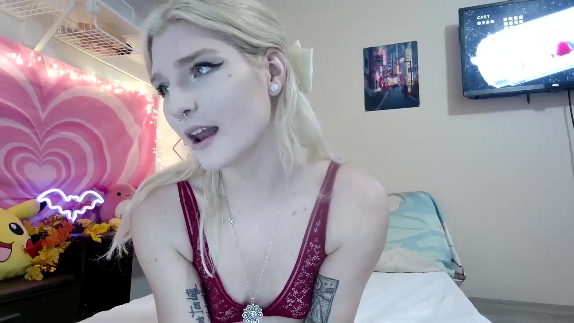 Gallery image thumbnail from DuckChan0's myfreecams stream on, 09/11/2023, 16:01 image 18 of 20